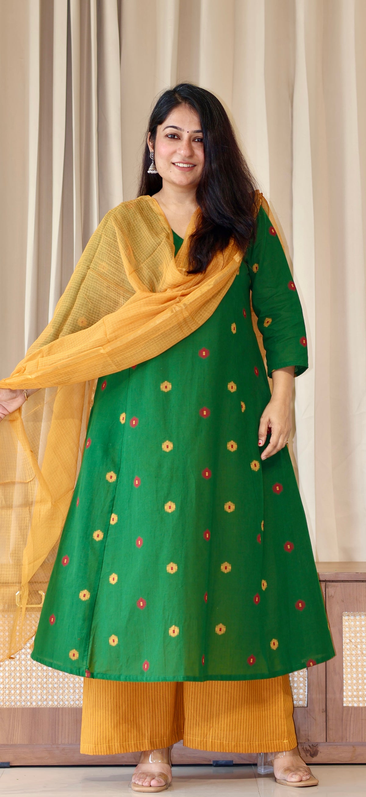 Shriya Handwoven Cotton Kurta- Green/Yellow