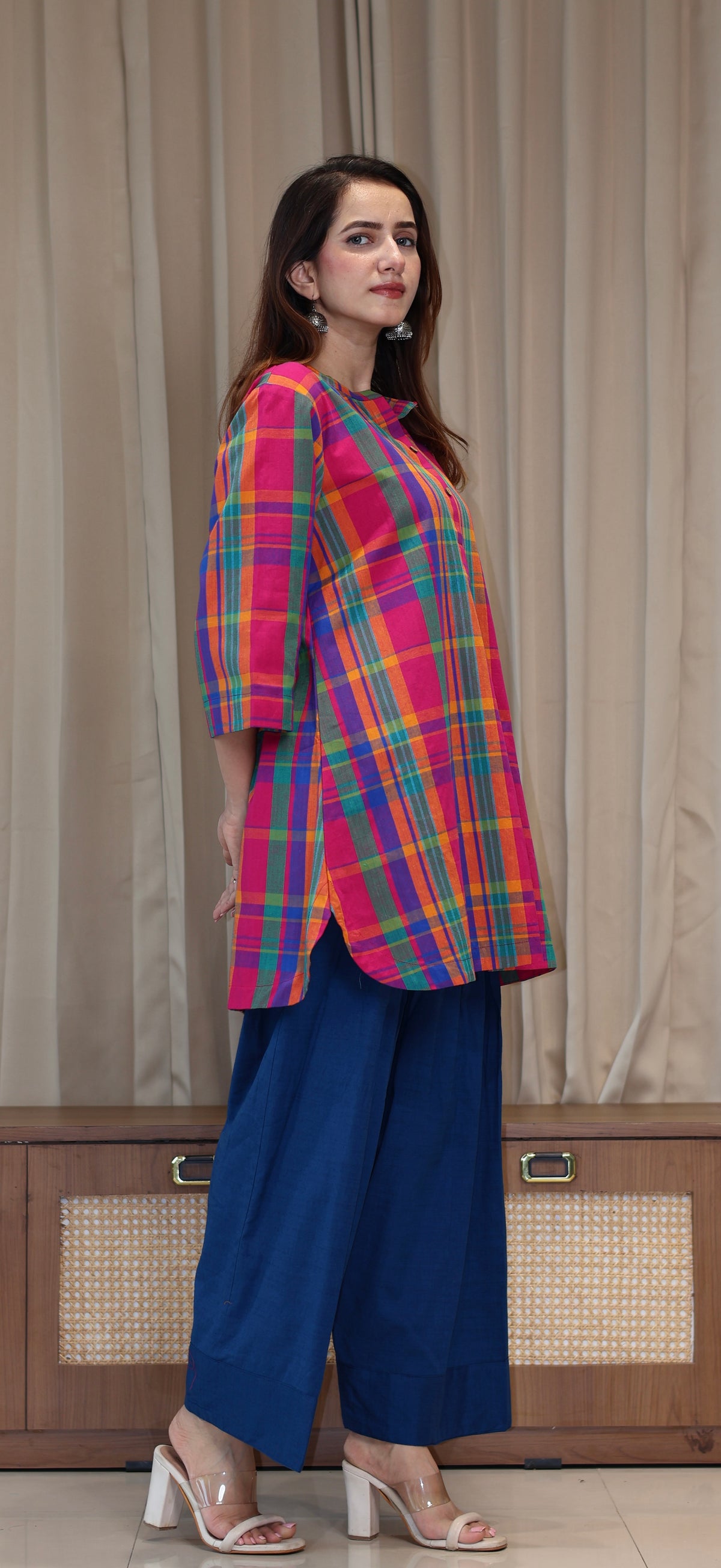 Raha Madras Checks Handwoven Cotton Kurta/Farsi Salwar Set - Multicolour/Blue