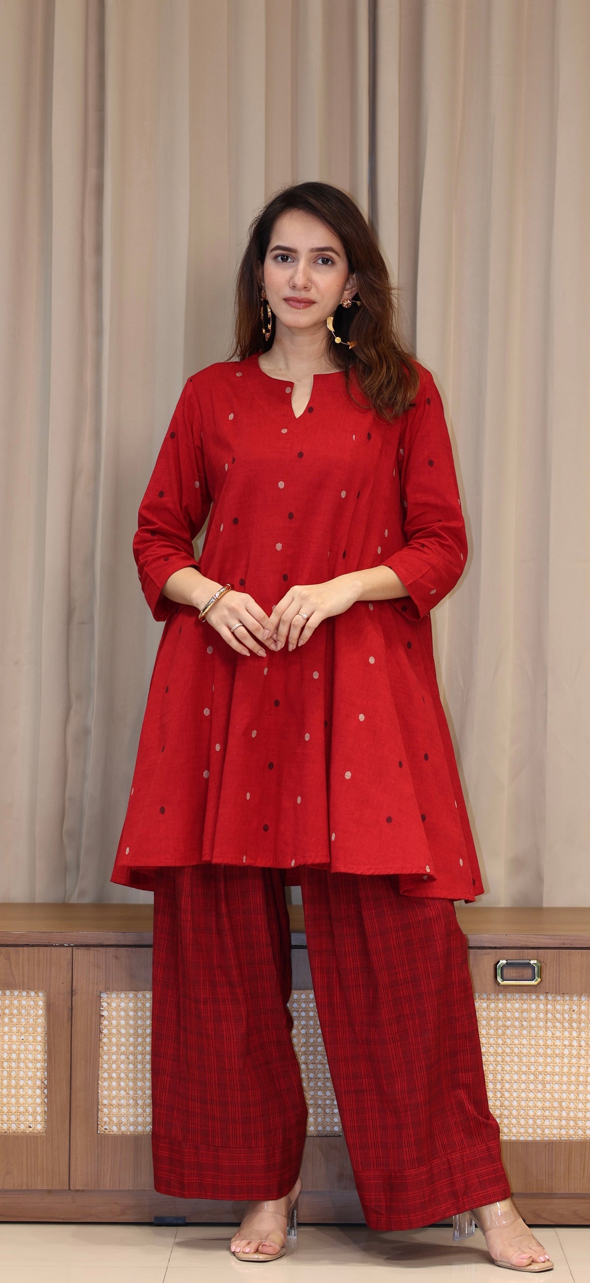 Tanvi Mercerised Cotton Handwoven Kurta Set - Red
