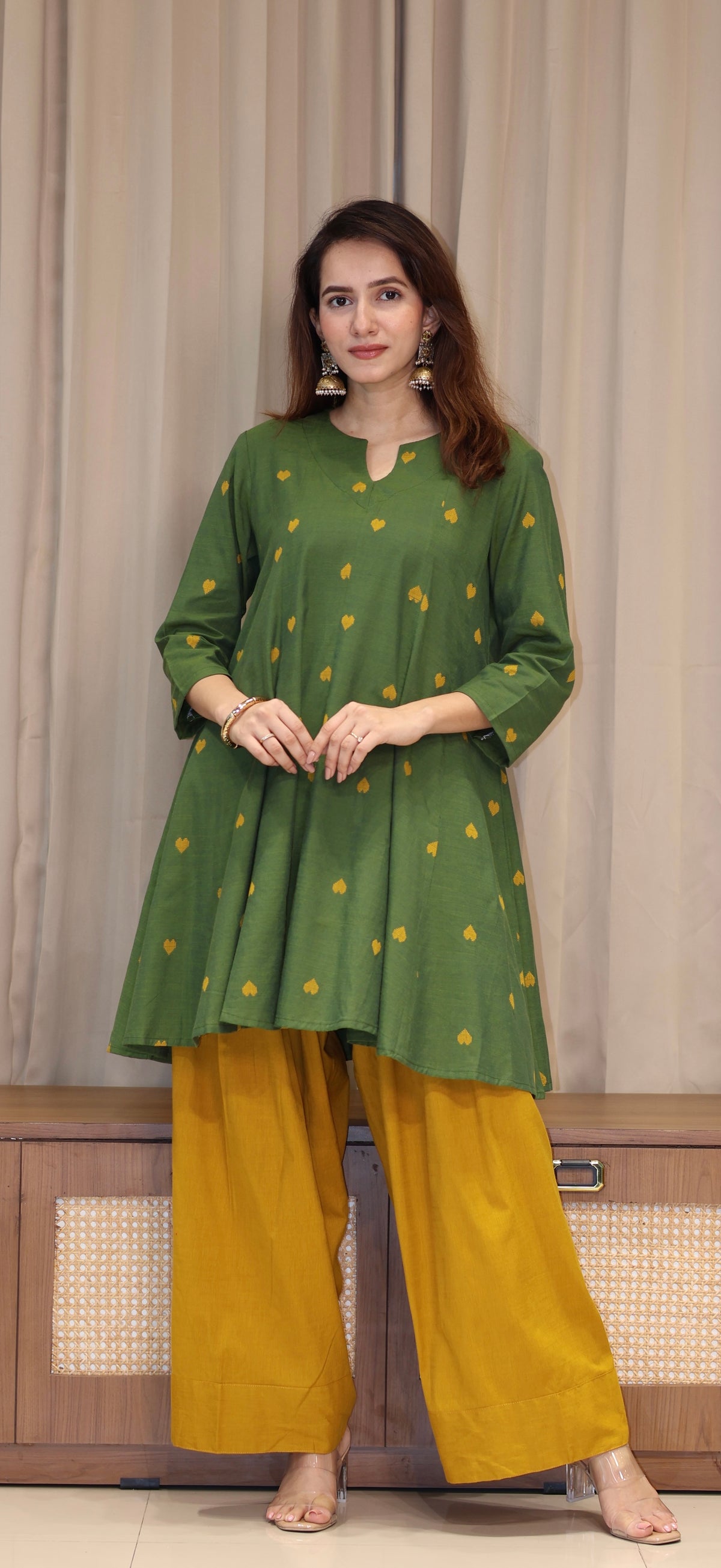 Rishana Mercerised Cotton Handwoven Kurta Set - Green Hearts