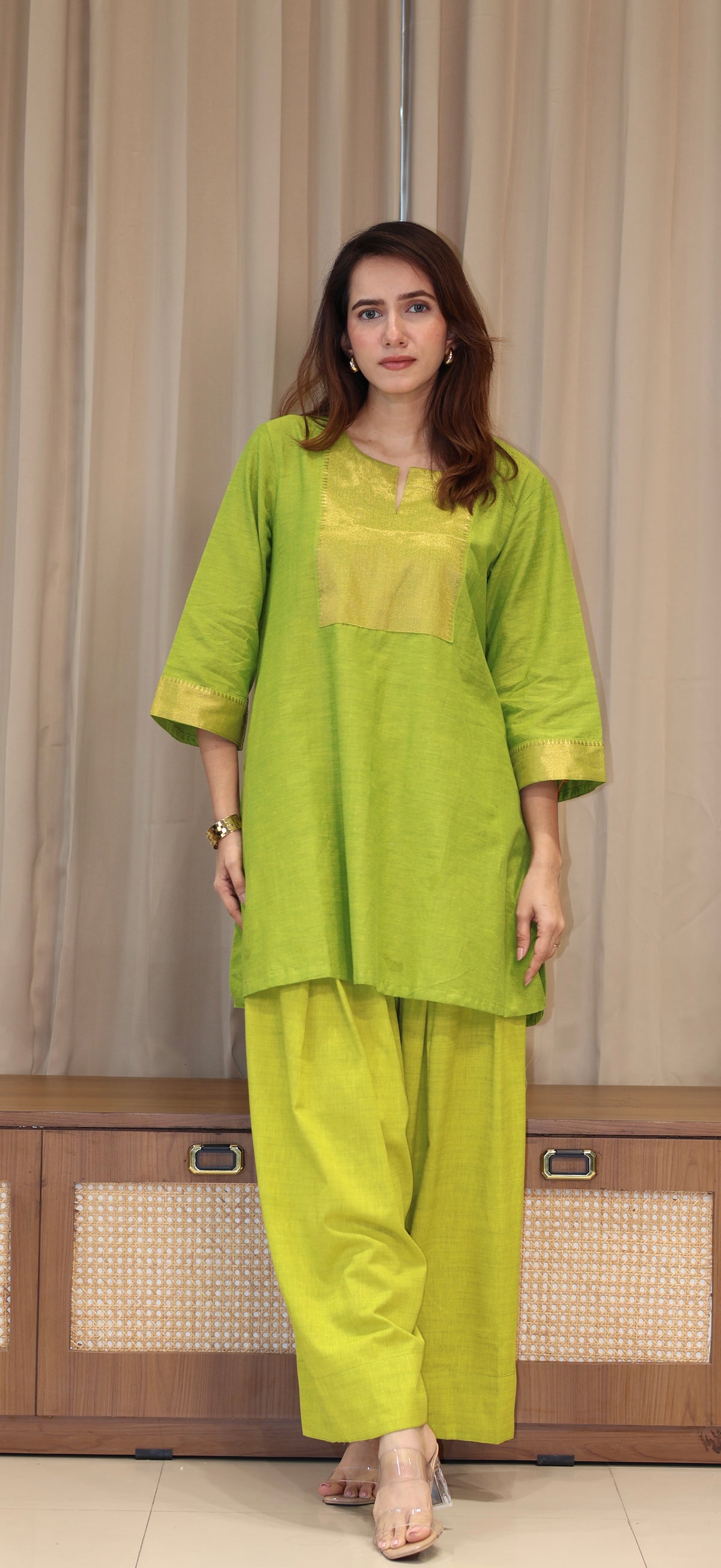 Mipal Mangalgiri Cotton Kali Kurta Set With Nizam Border - Lime Green