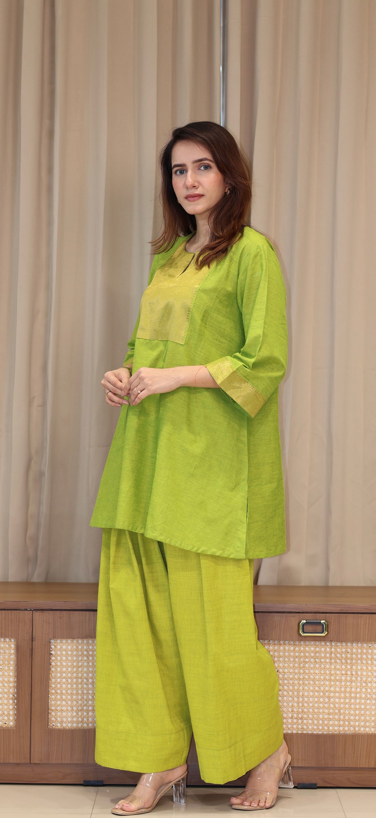 Mipal Mangalgiri Cotton Kali Kurta Set With Nizam Border - Lime Green