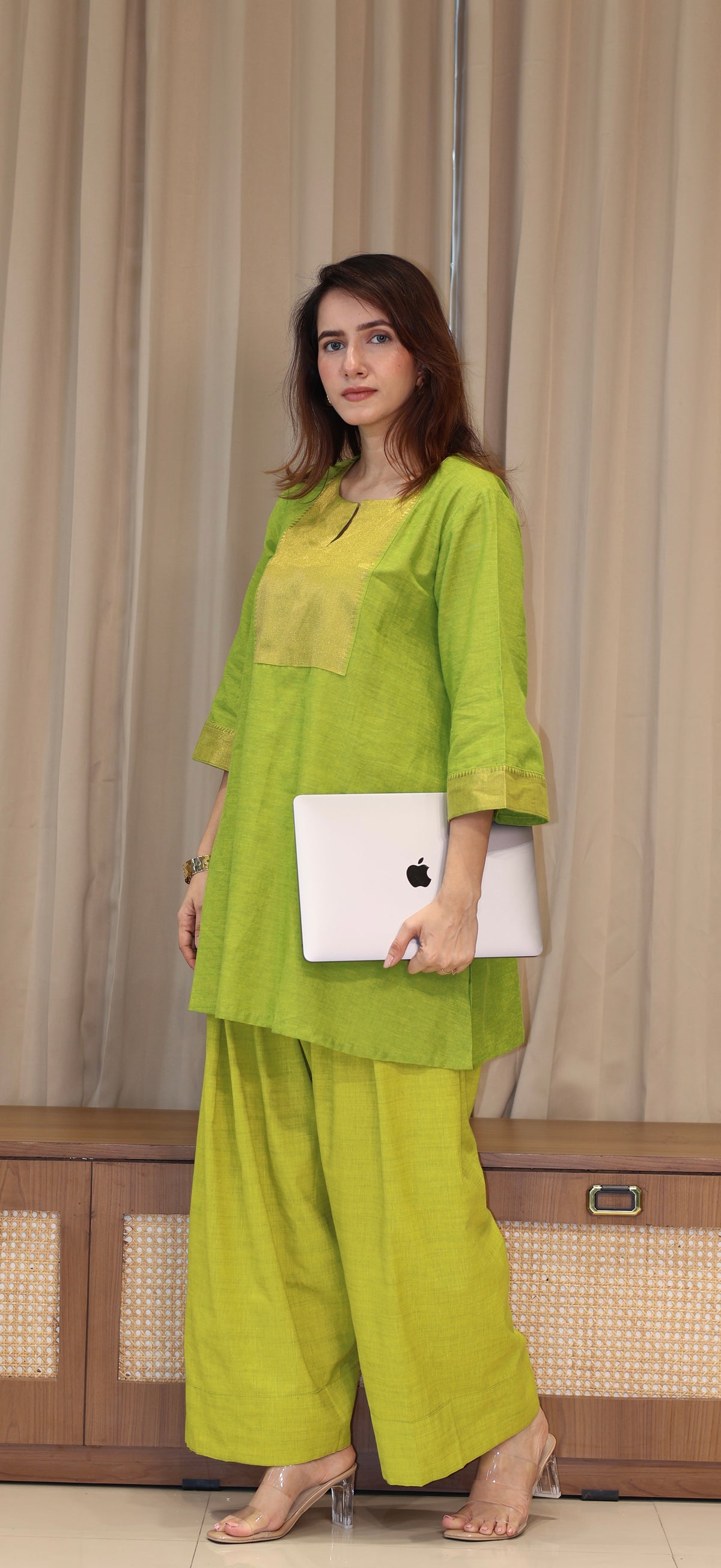 Mipal Mangalgiri Cotton Kali Kurta Set With Nizam Border - Lime Green