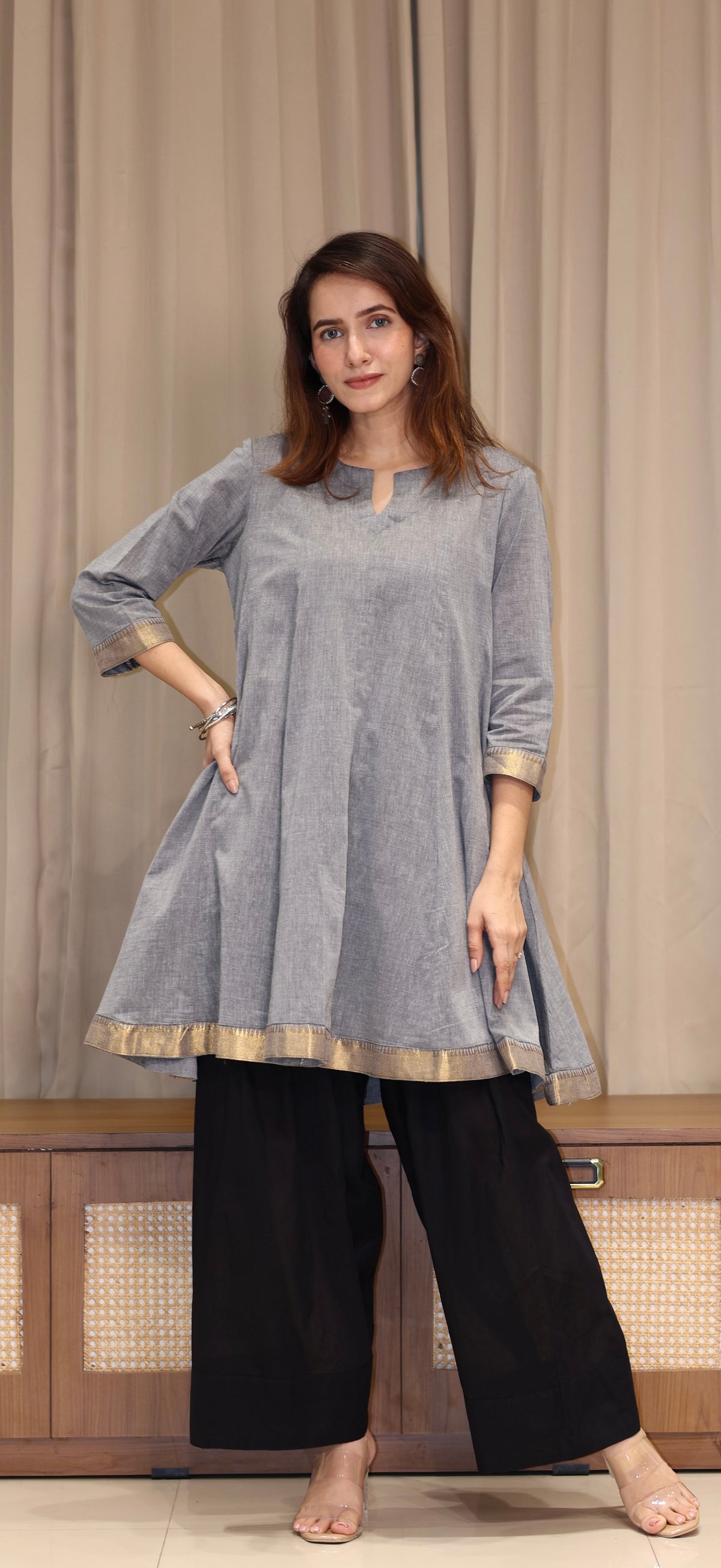 Tapsee Mangalgiri Cotton Kali Kurta Set With Nizam Border - Grey