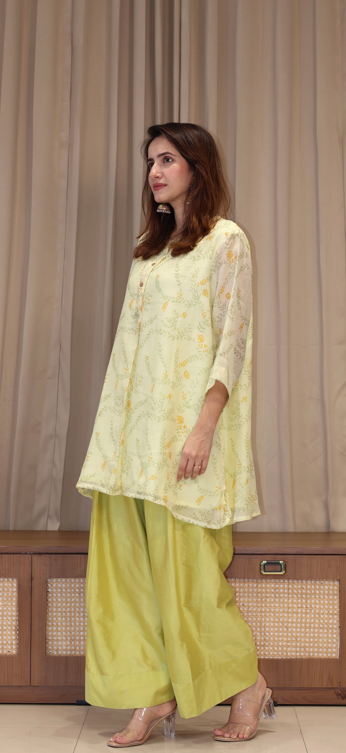 Anusha Mul Chanderi Kurta Set - Greenish Beige