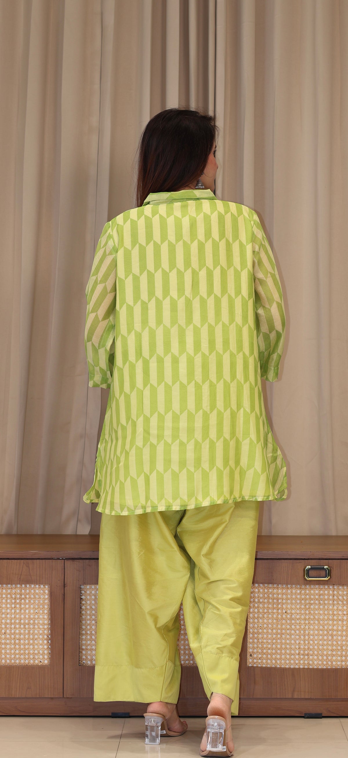 Pernia Mul Chanderi Kurta Set - Green