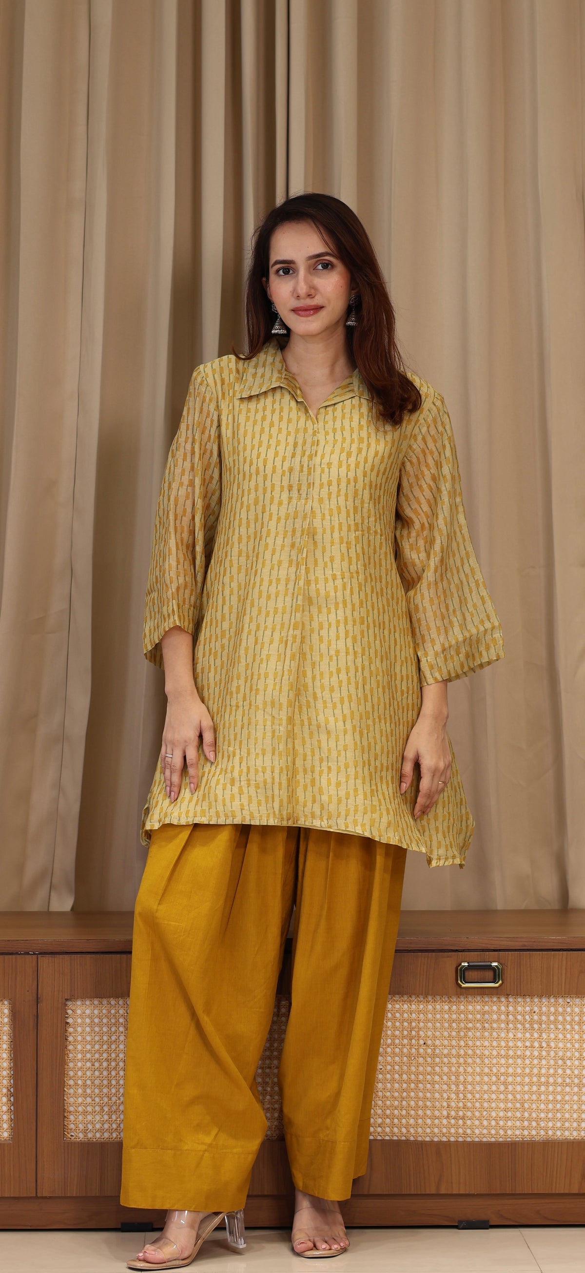 Aabha Mul Chanderi Kurta Set - Yellow