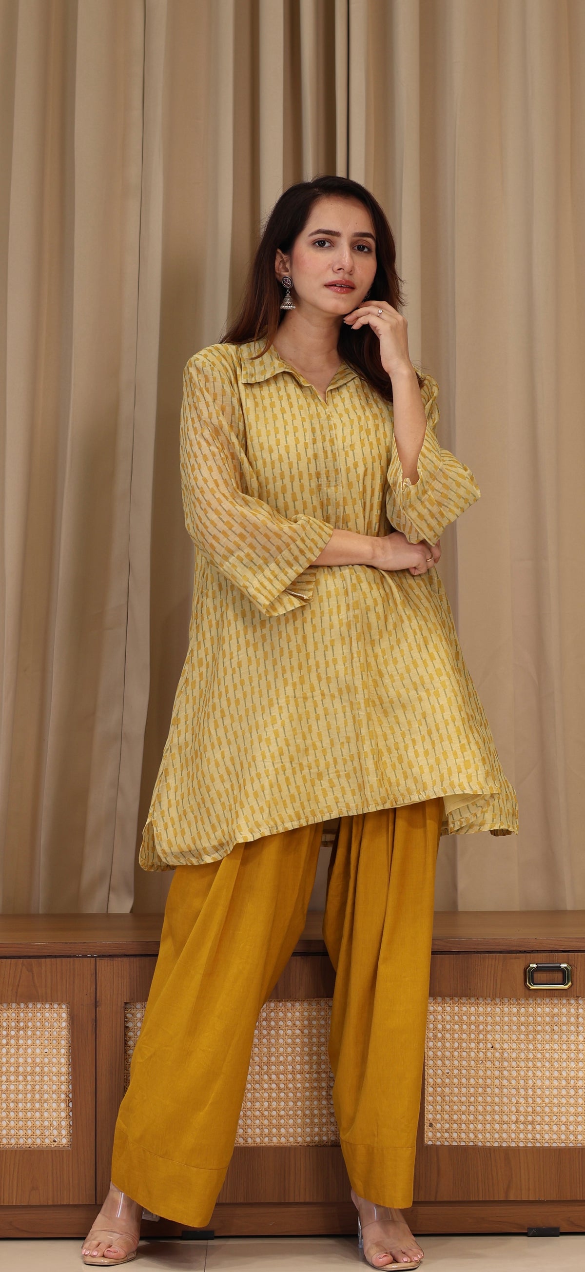 Aabha Mul Chanderi Kurta Set - Yellow
