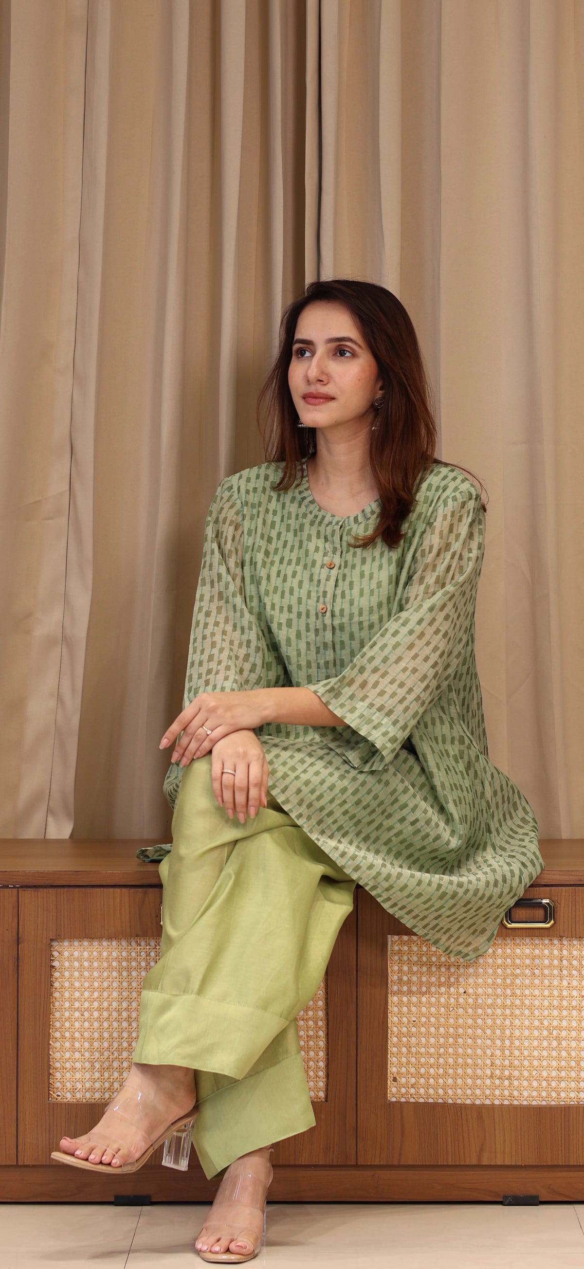 Dhriti Mul Chanderi Kurta Set - Green