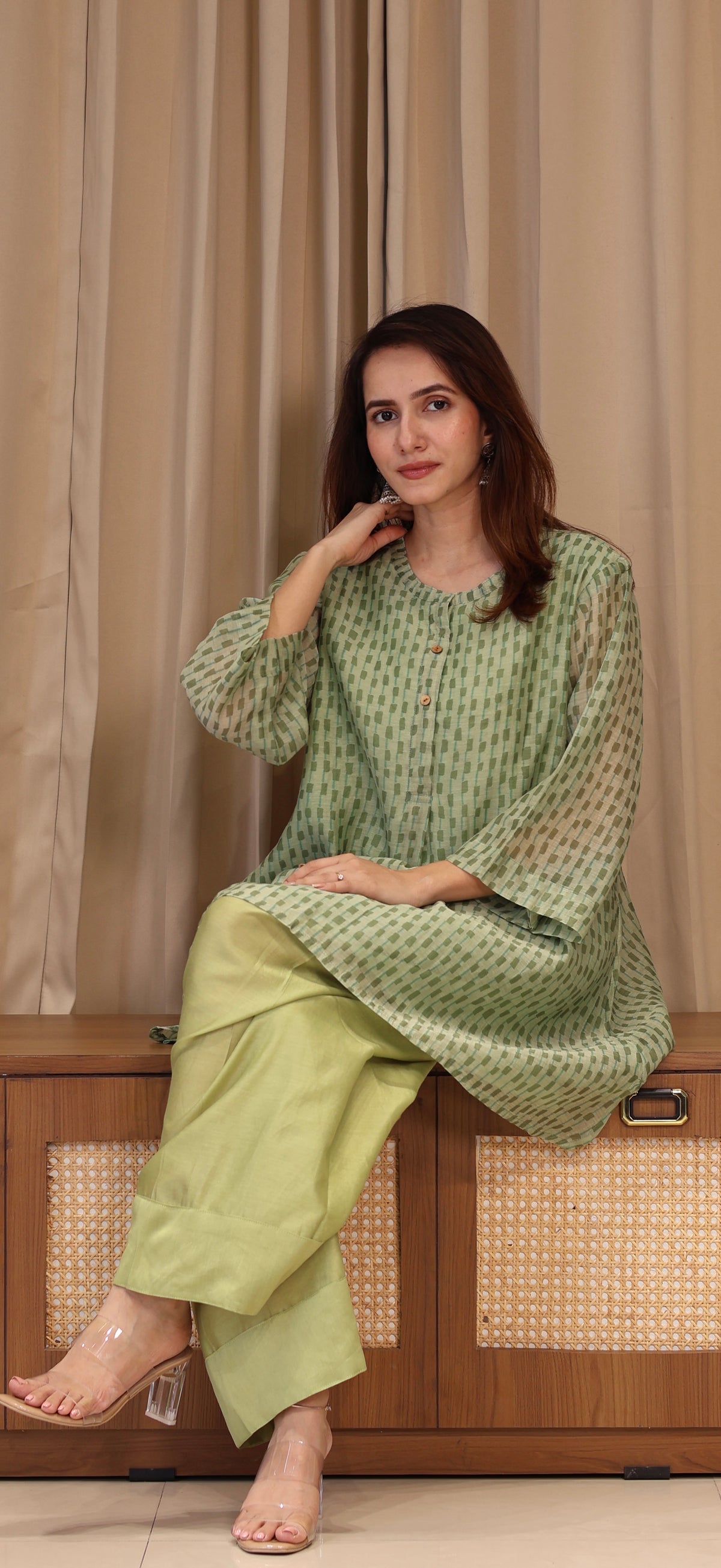 Dhriti Mul Chanderi Kurta Set - Green