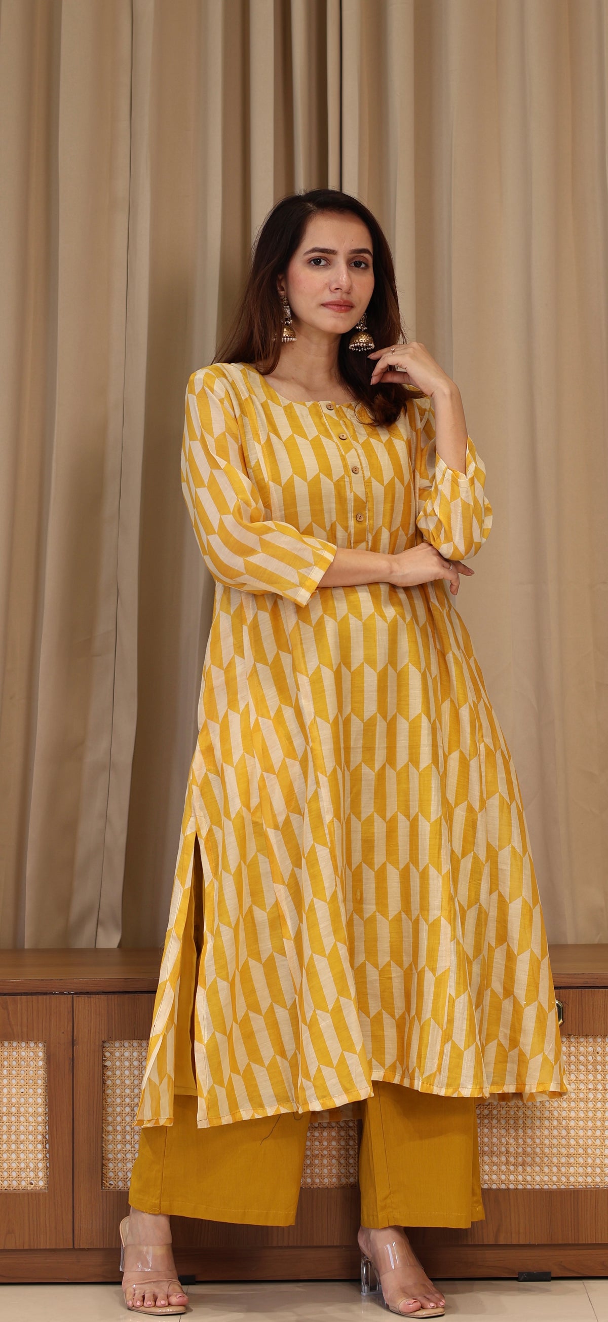Ismat Mul Chanderi Kurta Set - Yellow