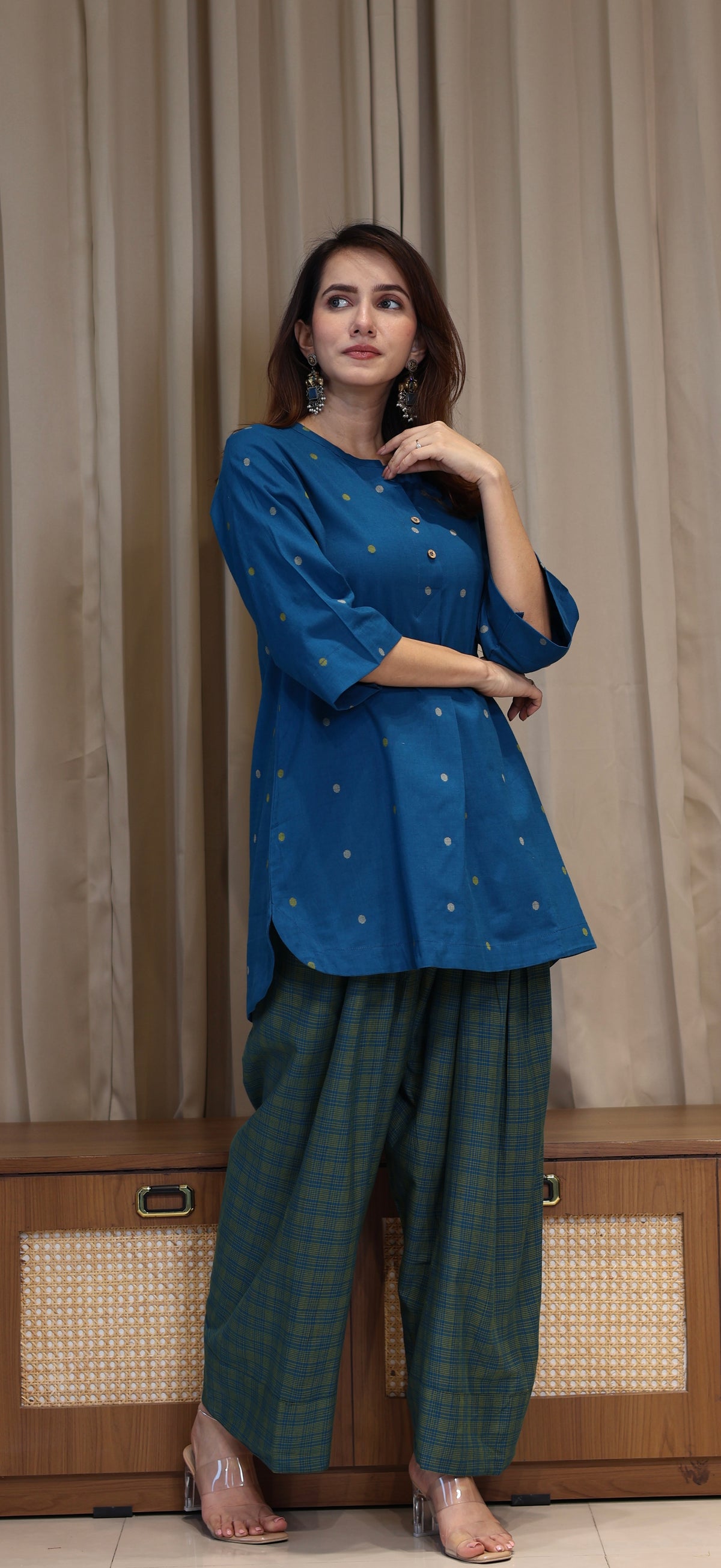Aayra Mercerised Cotton Handwoven Kurta Set - Blue