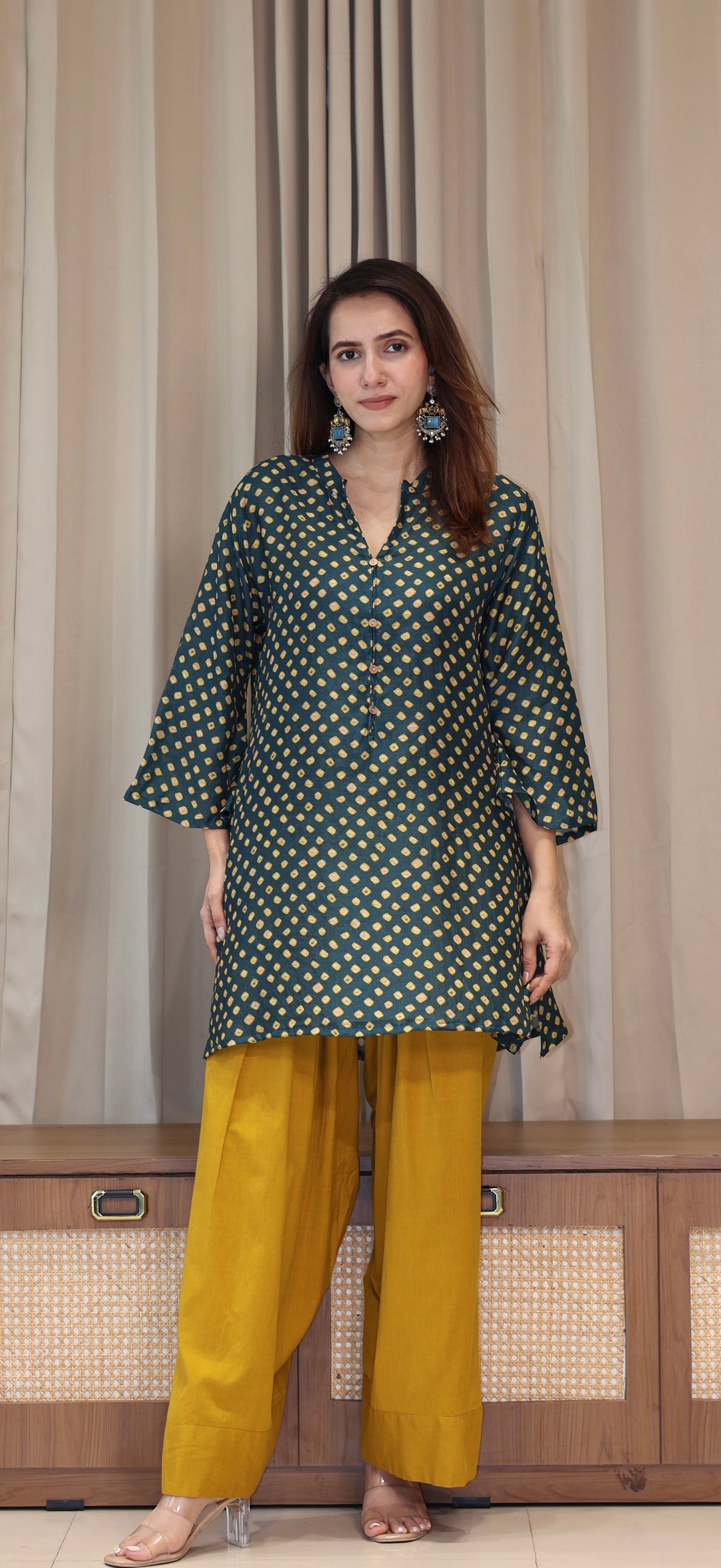 Green Bandhani Print Cotton Silk Kurta With Farsi Bottom