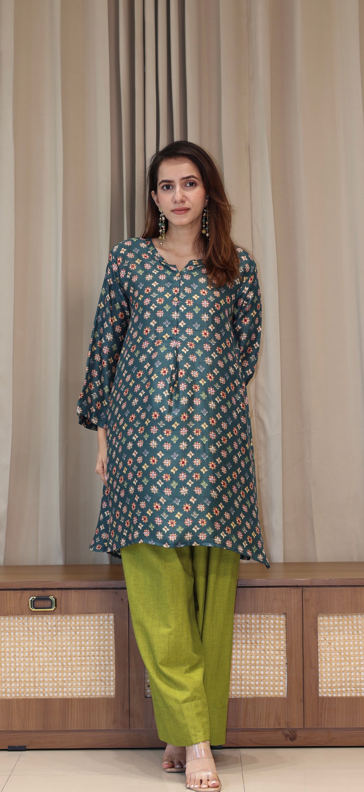 Teal Small Floral Print Cotton Silk Kurta With Farsi Bottom