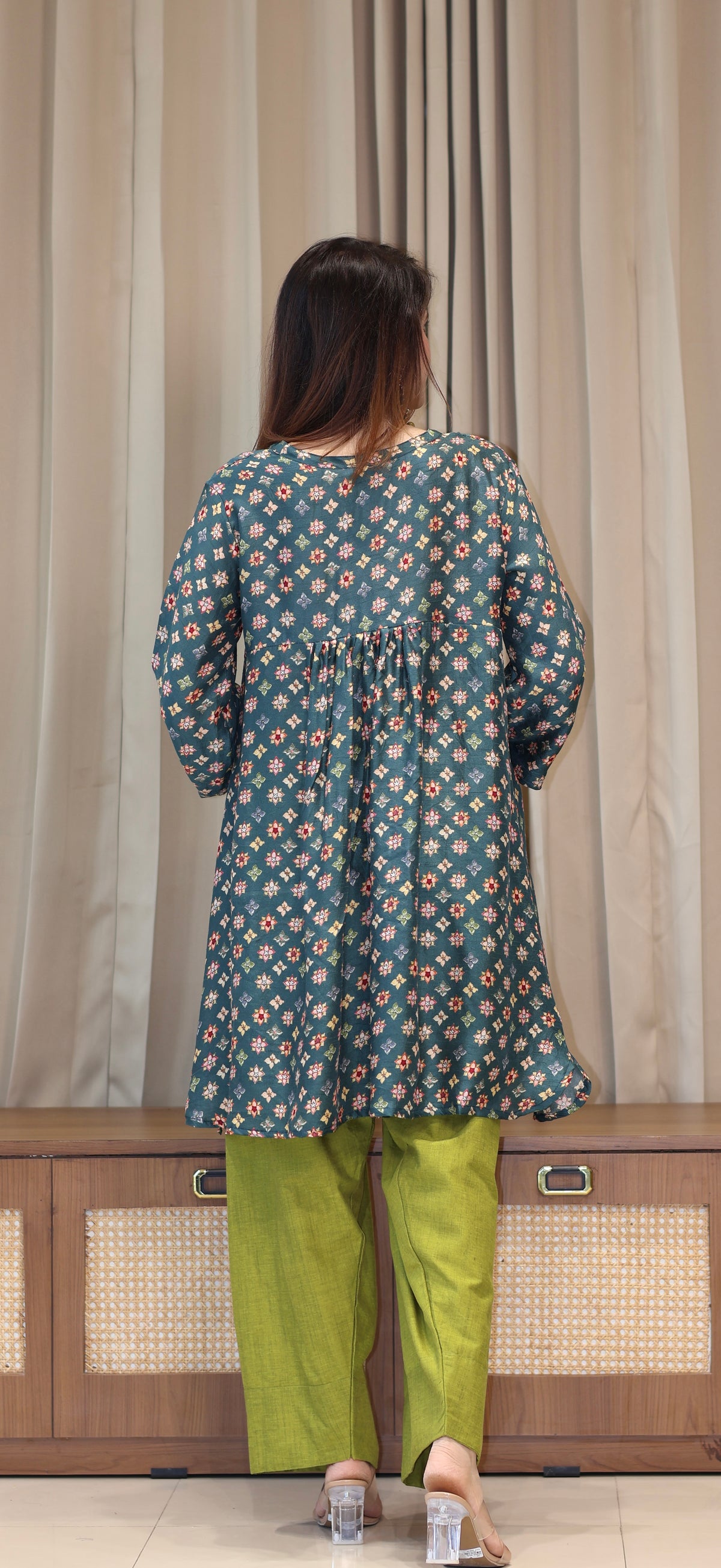 Teal Small Floral Print Cotton Silk Kurta With Farsi Bottom