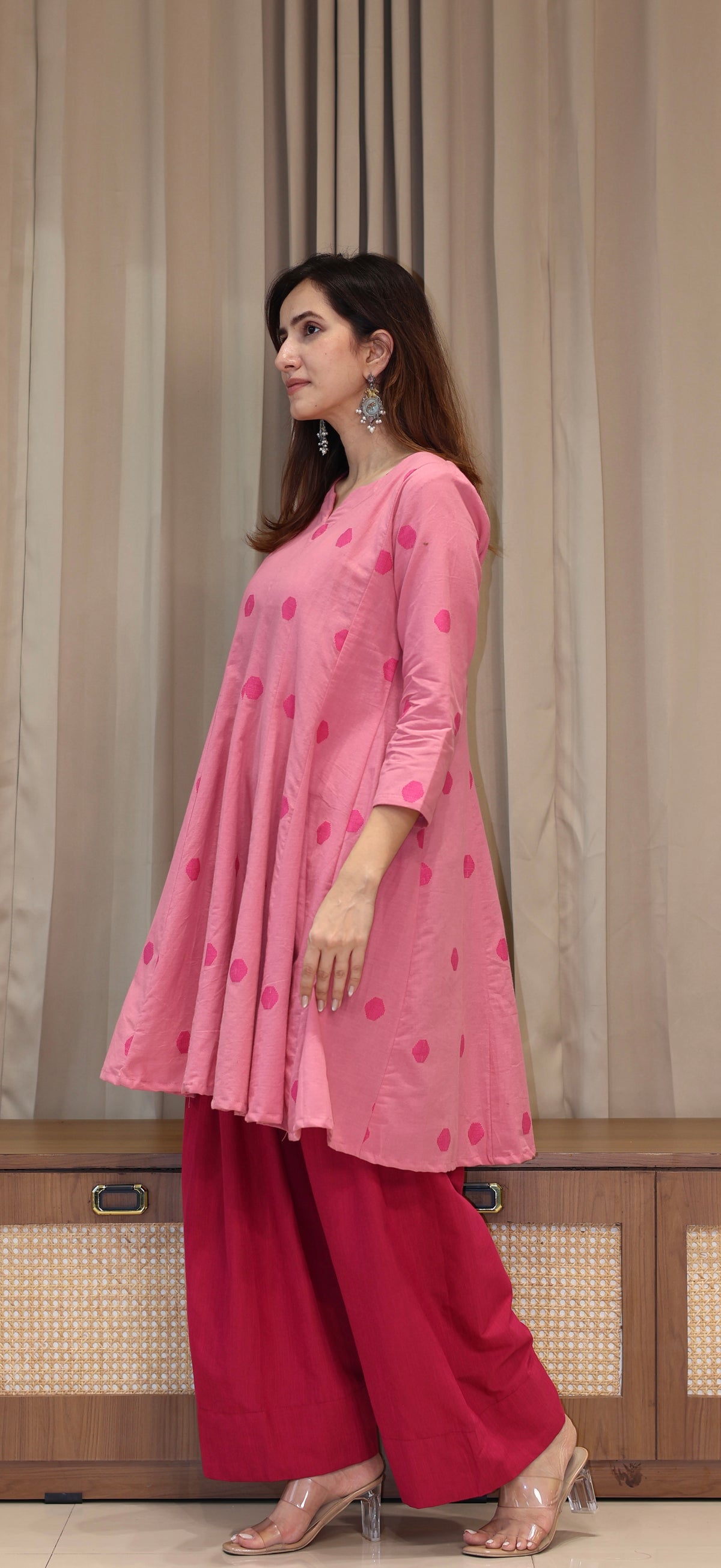 Kajol Handwoven Cotton Kali Kurta Set - Pink