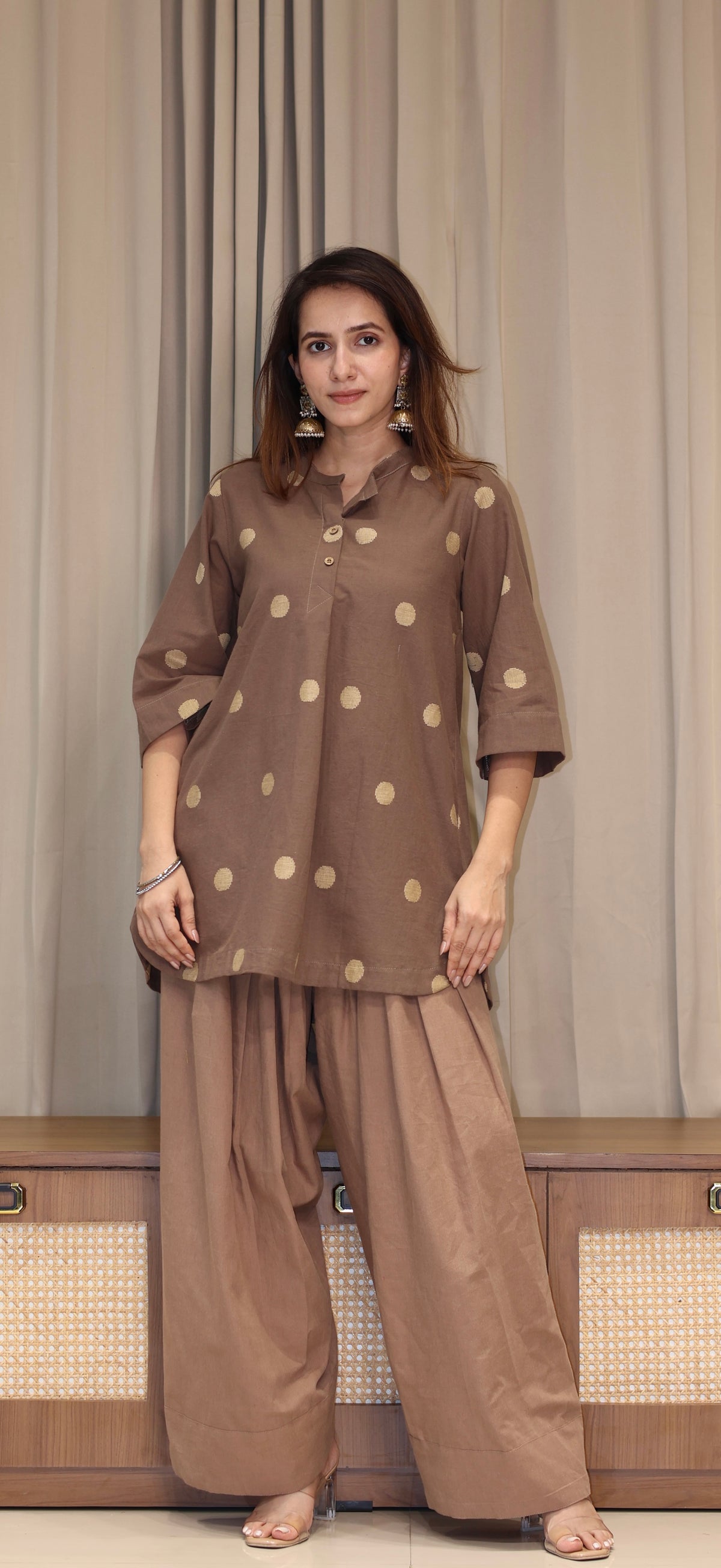 Vidhi Handwoven Cotton Kali Kurta Set - Brown