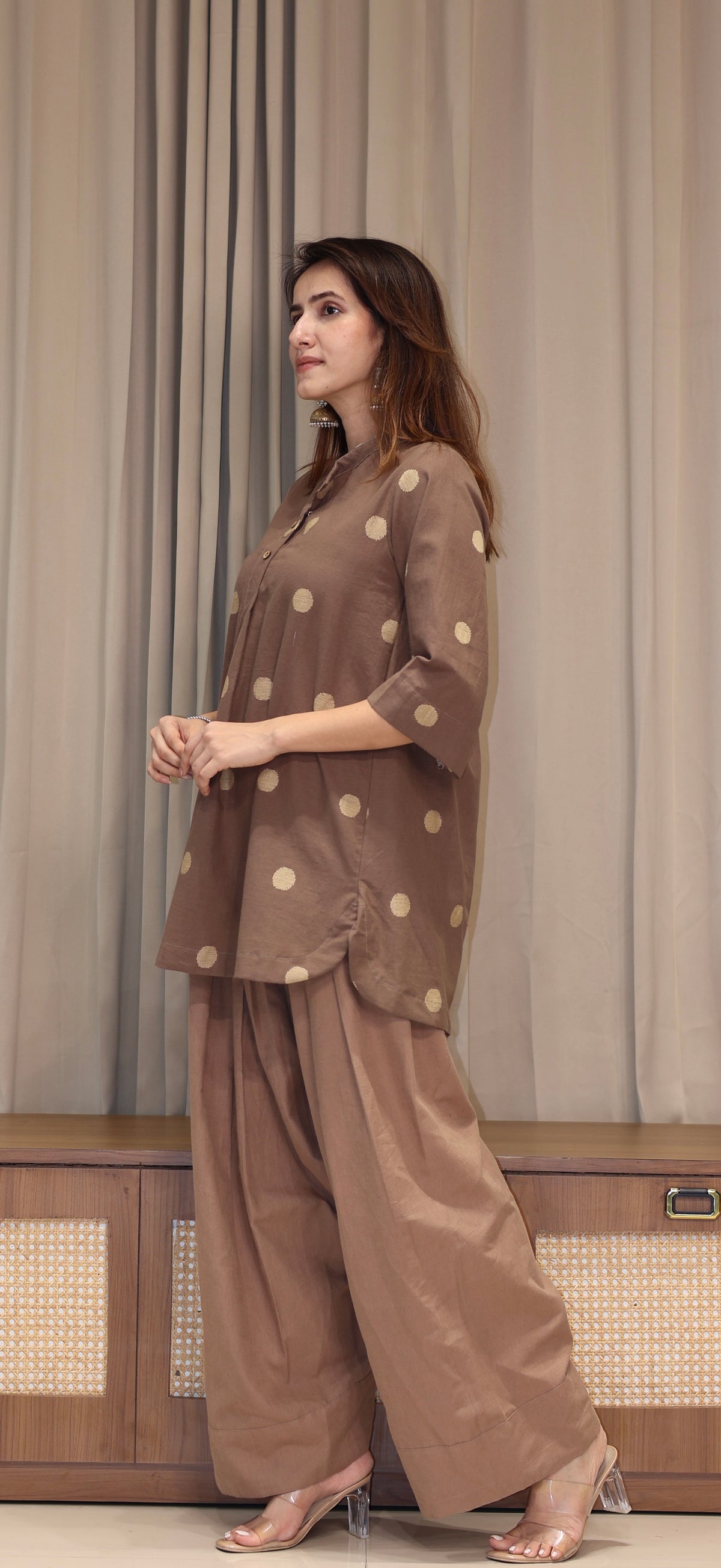Vidhi Handwoven Cotton Kali Kurta Set - Brown