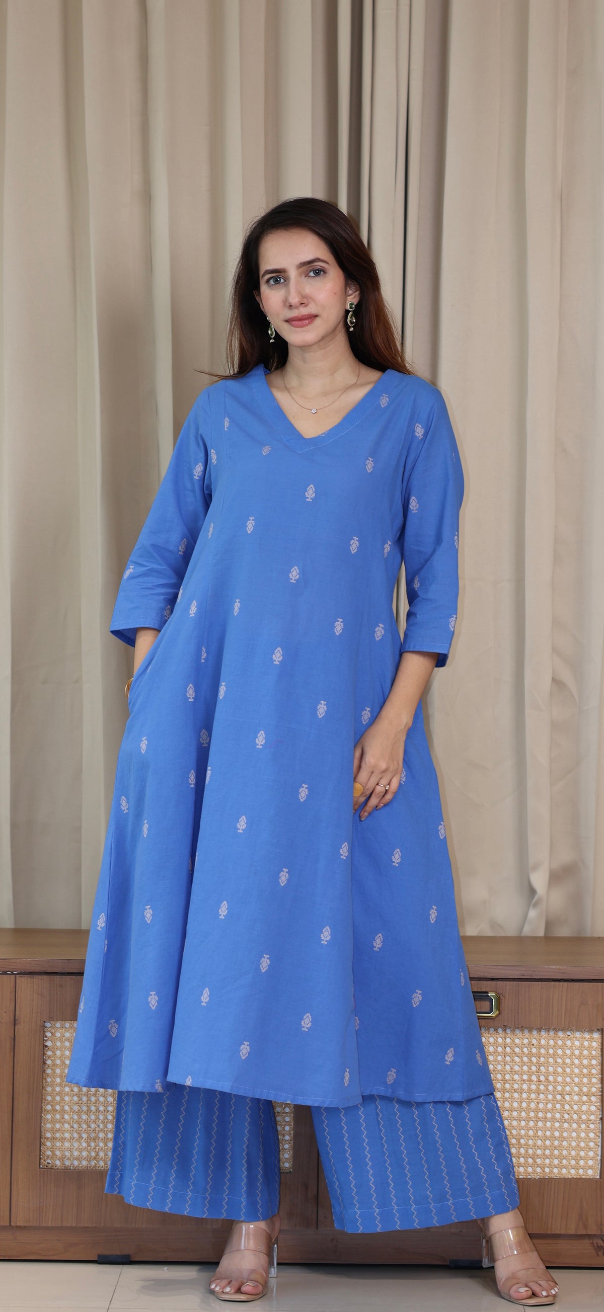 Aabha Handwoven Cotton Kurta- Light Blue