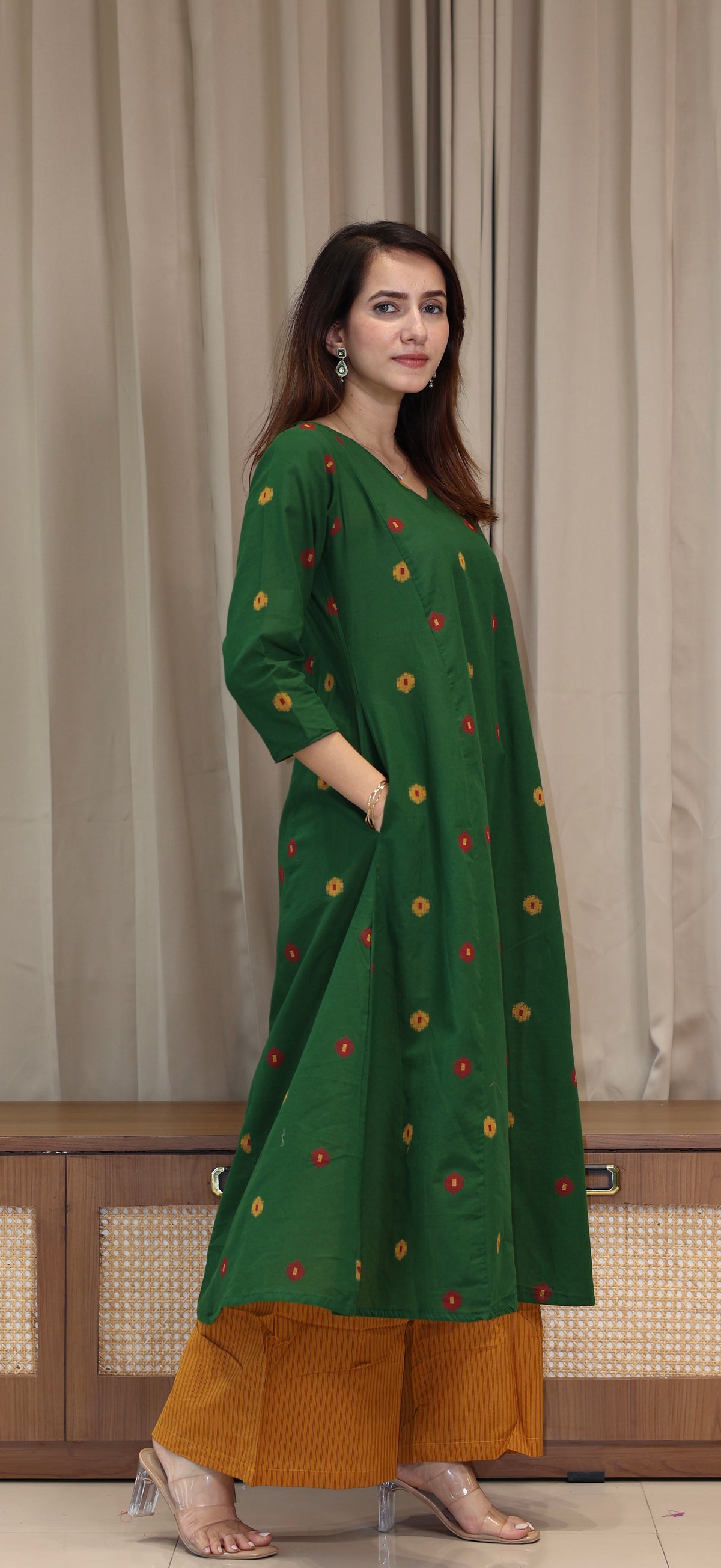 Shriya Handwoven Cotton Kurta- Green/Yellow