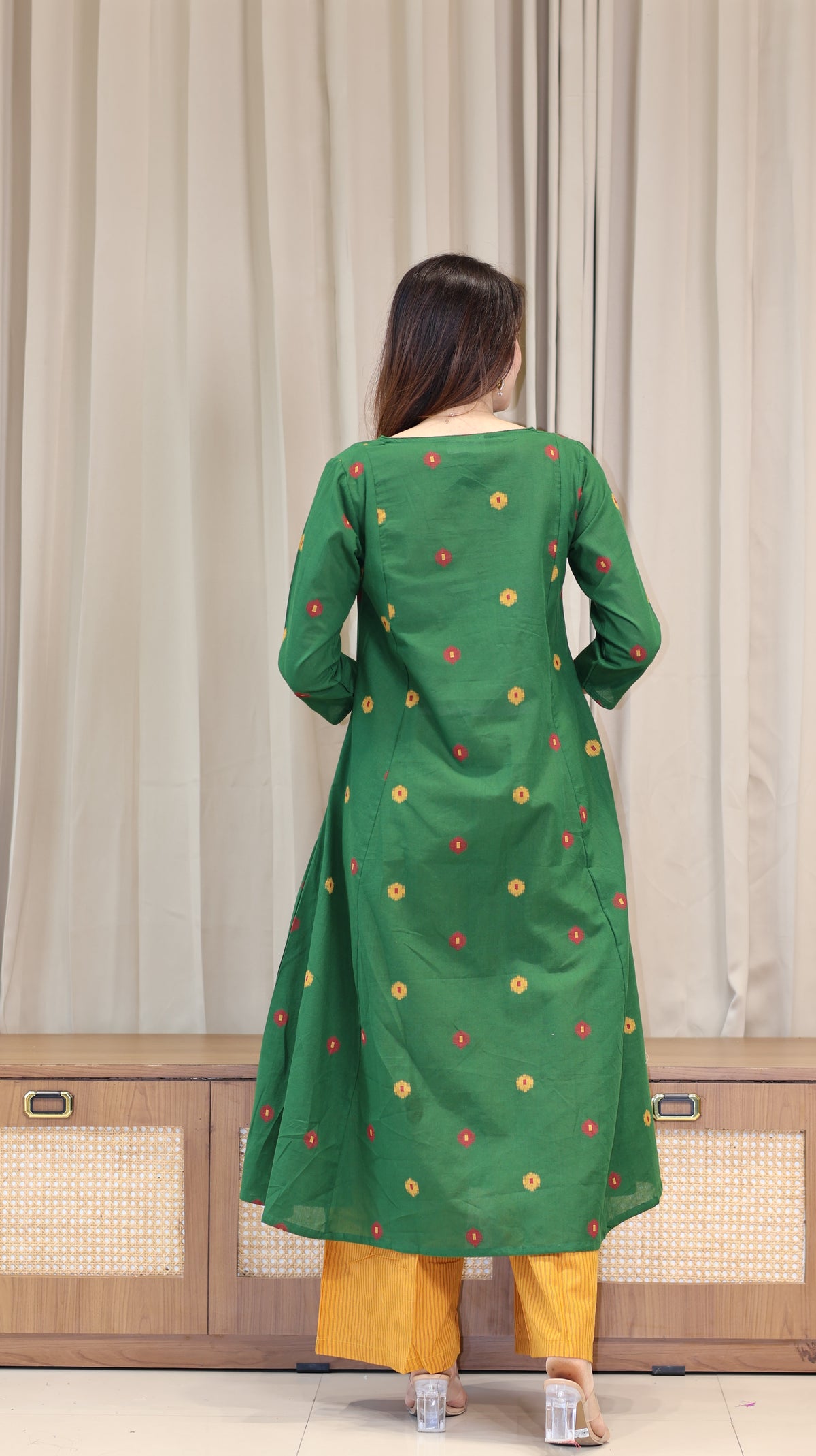 Shriya Handwoven Cotton Kurta- Green/Yellow