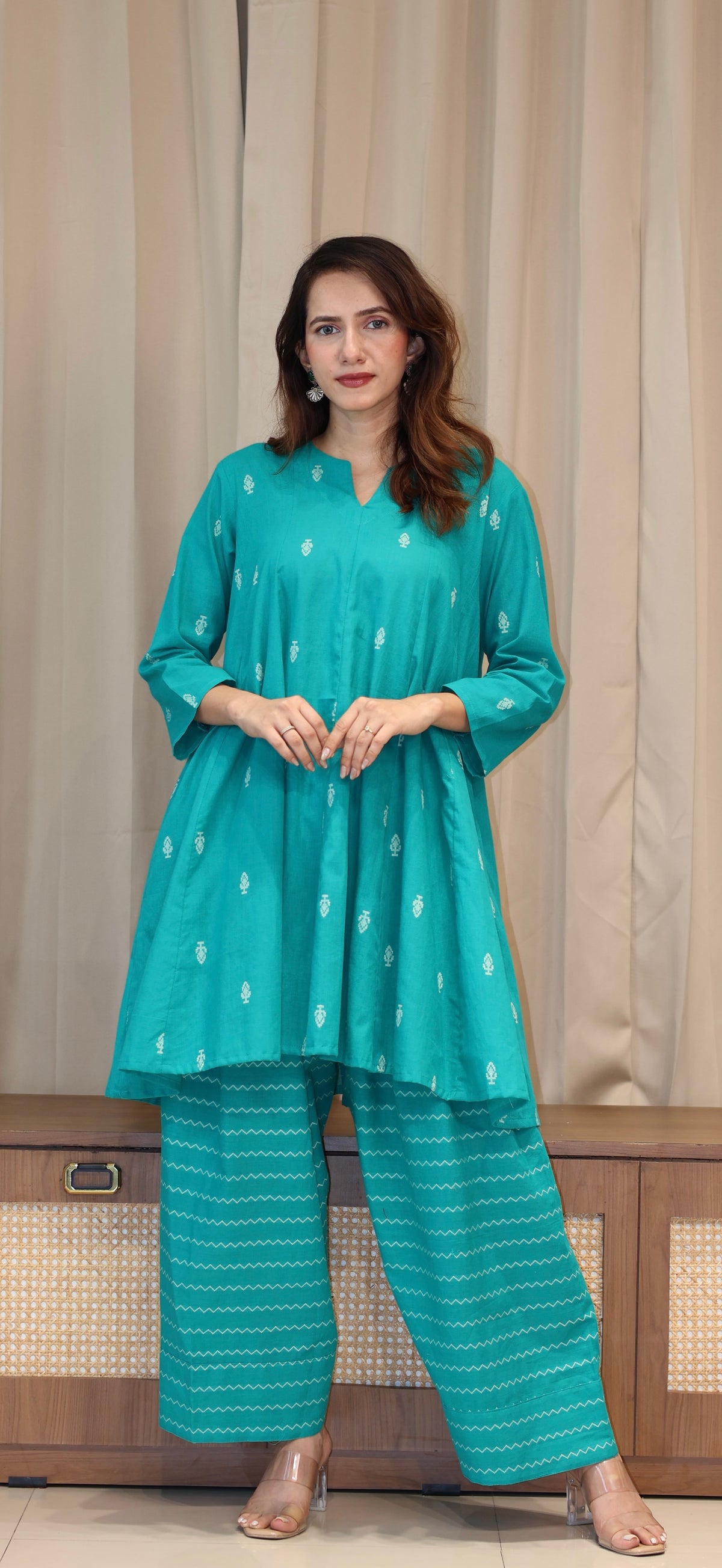 Kalindi Handwoven Cotton Kali Kurta Set - Turquoise