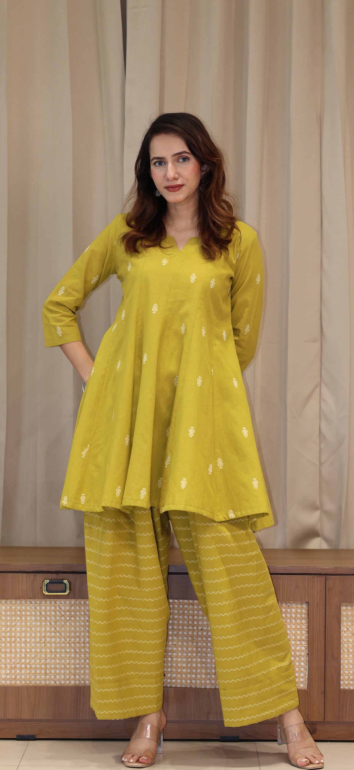 Konen Handwoven Cotton Kali Kurta Set - Lime Green