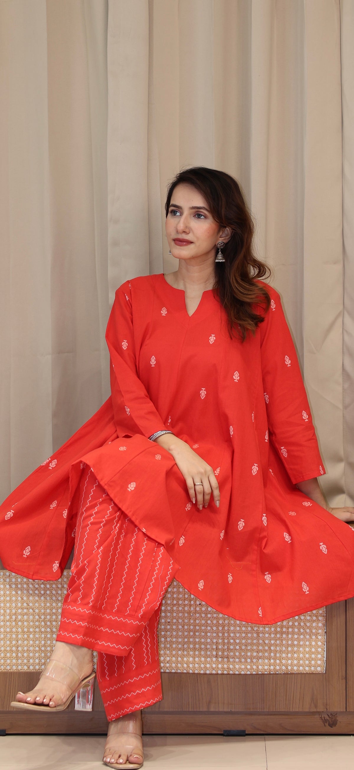 Vaidehi Handwoven Cotton Kali Kurta Set - Red