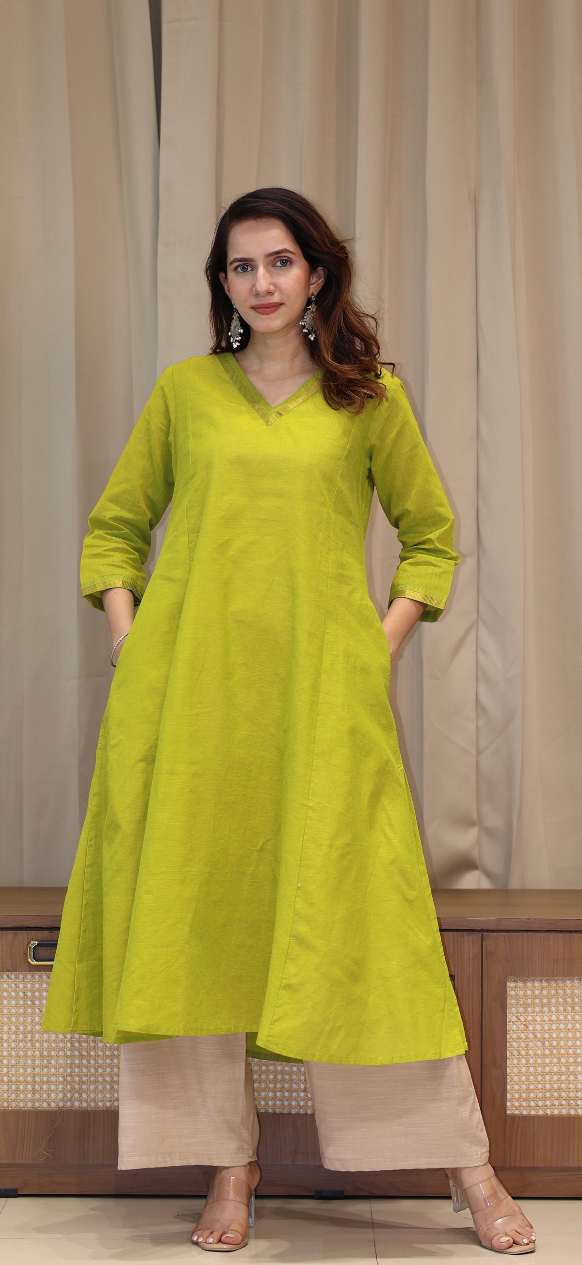 Arva Mangalgiri Cotton Kali Kurta With Nizam Border - Lime Green