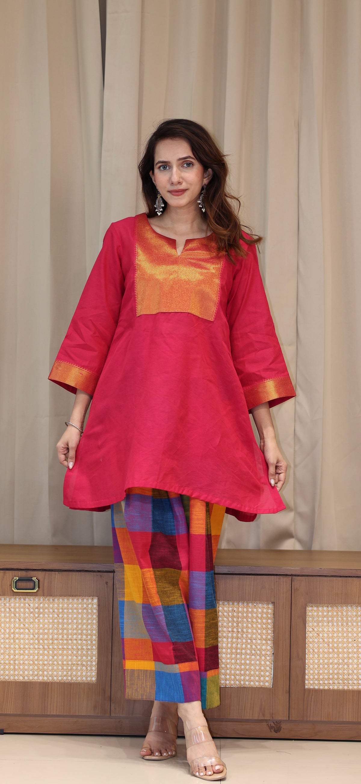 Zeal Mangalgiri Cotton Kurta With Nizam Border+Madras Checks Farsi Pants- Pink