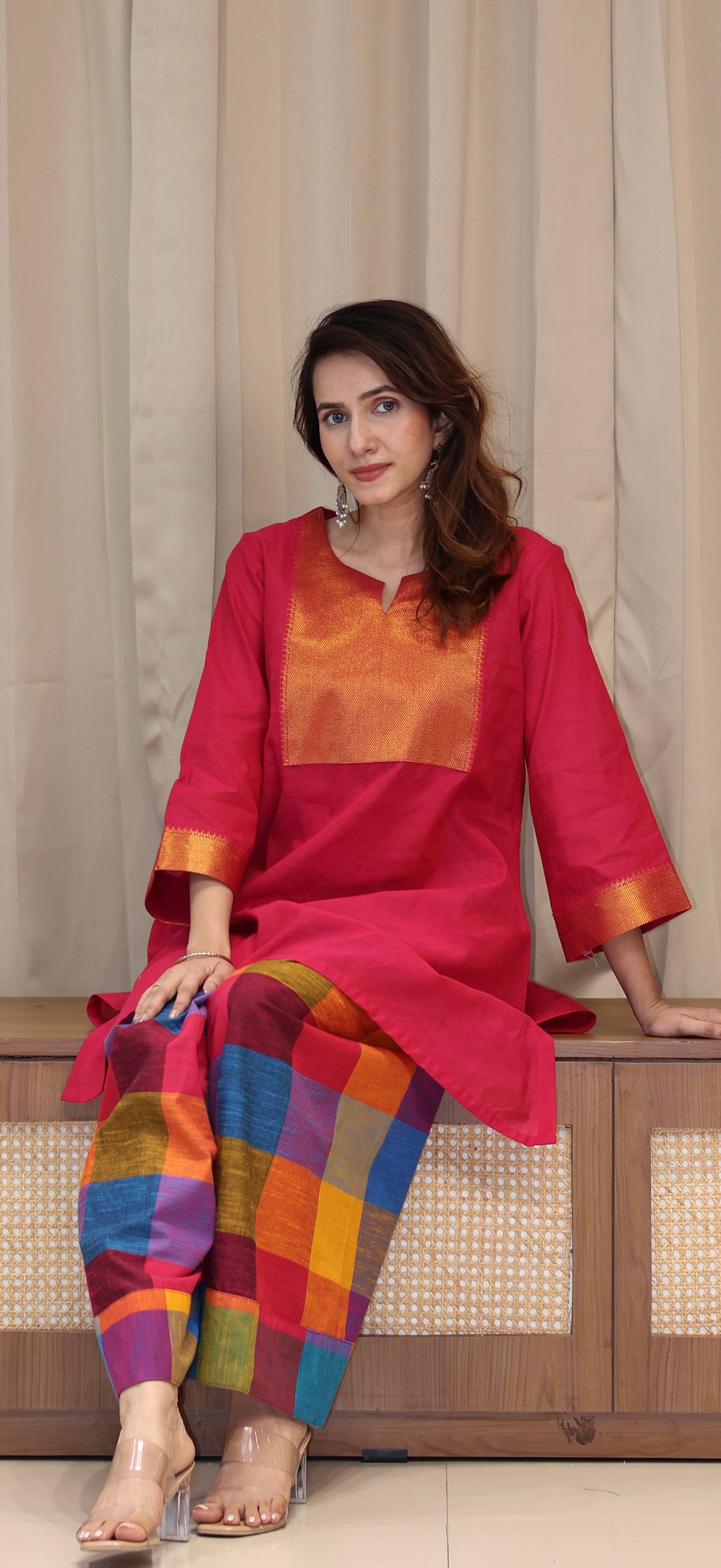 Zeal Mangalgiri Cotton Kurta With Nizam Border+Madras Checks Farsi Pants- Pink