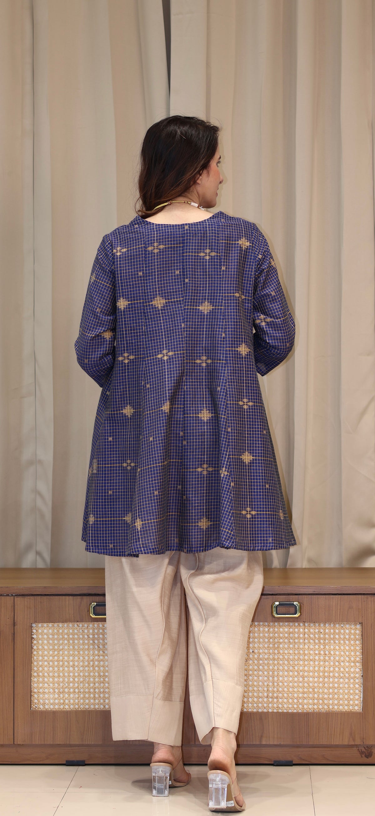 Chaitali Zari Handwoven Cotton Kali Kurta Set - Navy Blue