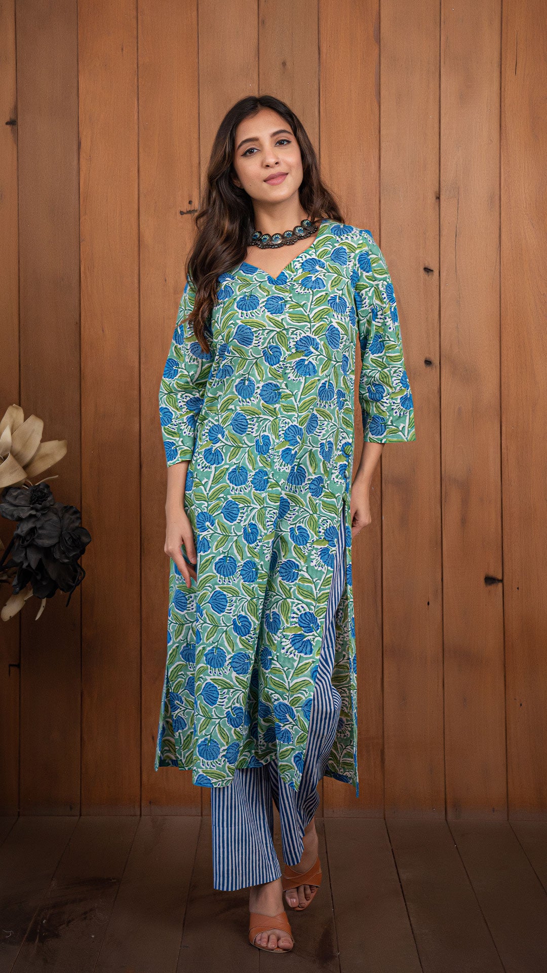 Chitra Sanganeri Hand Block Cotton Kurta - Green