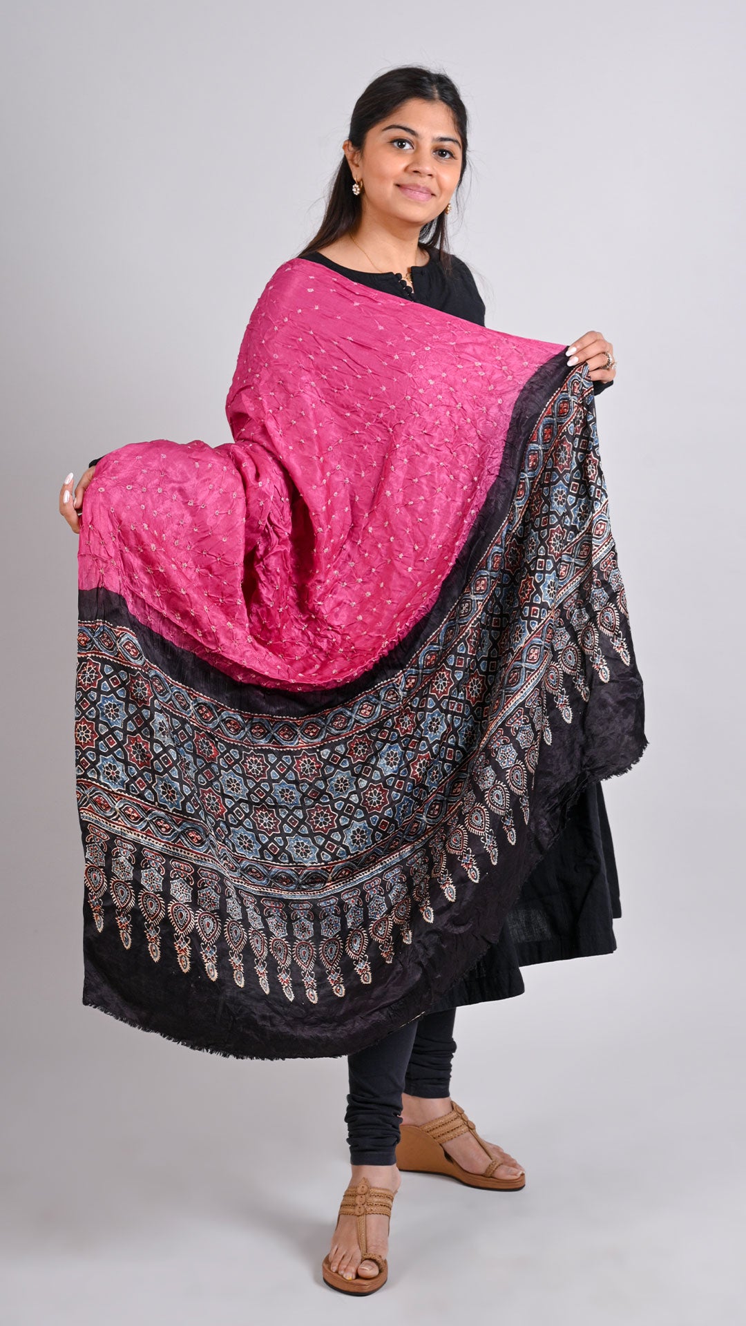 ajrak dupatta with black dress Ajrak dupatta hand painted bridal dupatta dupatta mayun dupatta mehndi   popsye.com