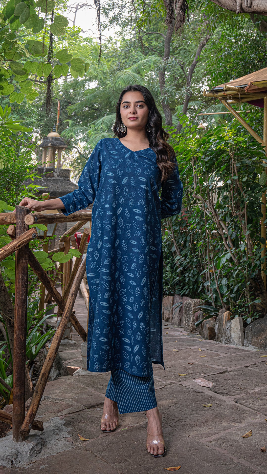 Amruta Dabu Cotton Kurta - Indigo