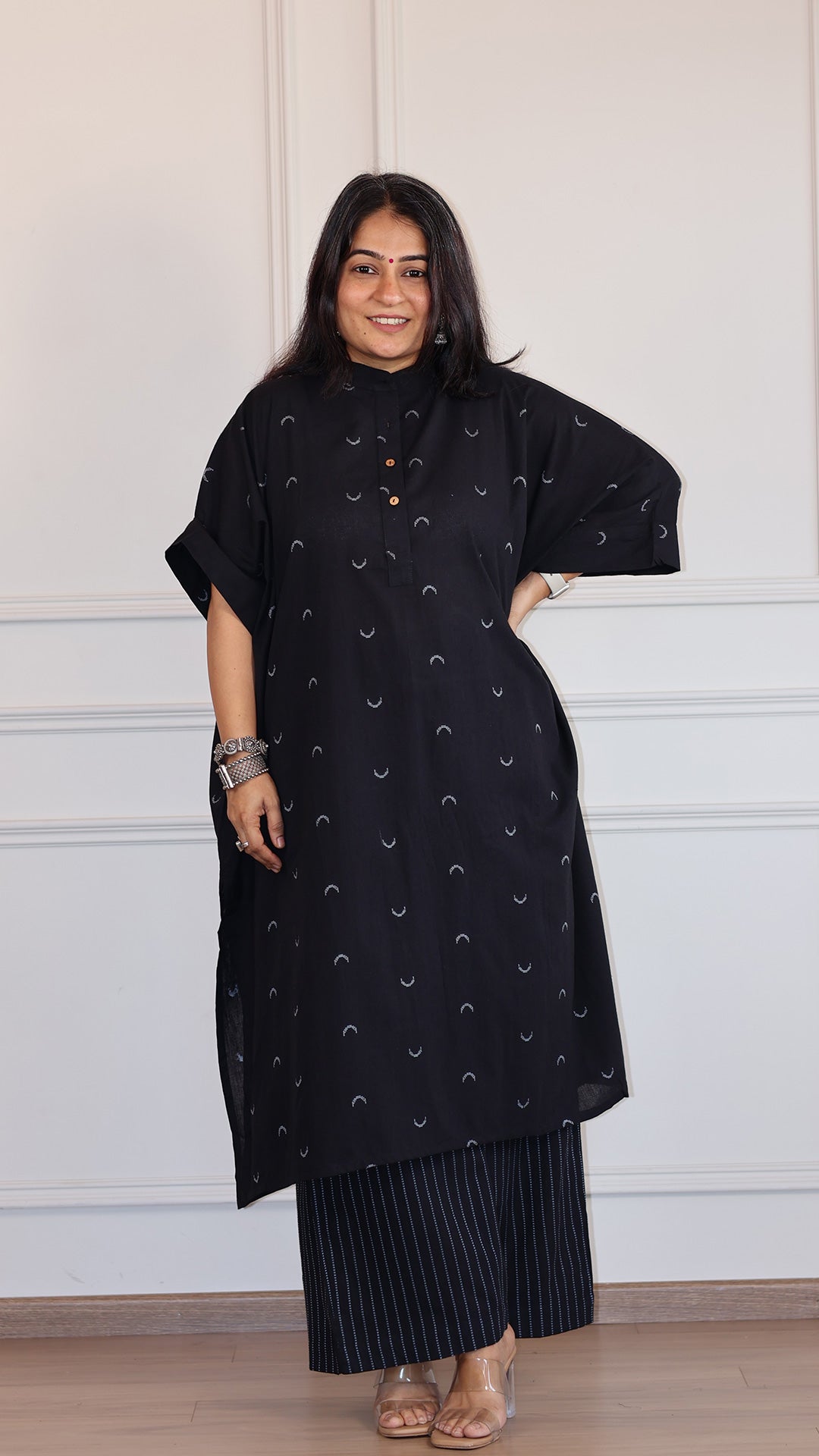 Black Chaand Handwoven Cotton Kaftan Co-ord