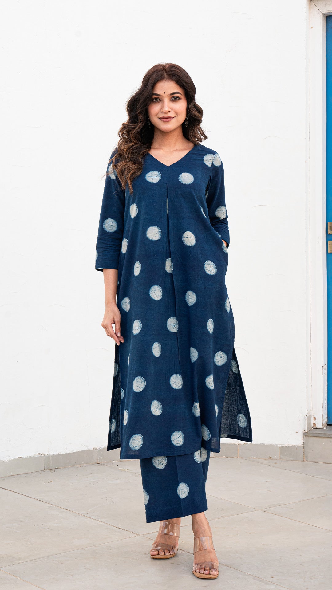 Era Dabu Polka Dots Kurta In Indigo