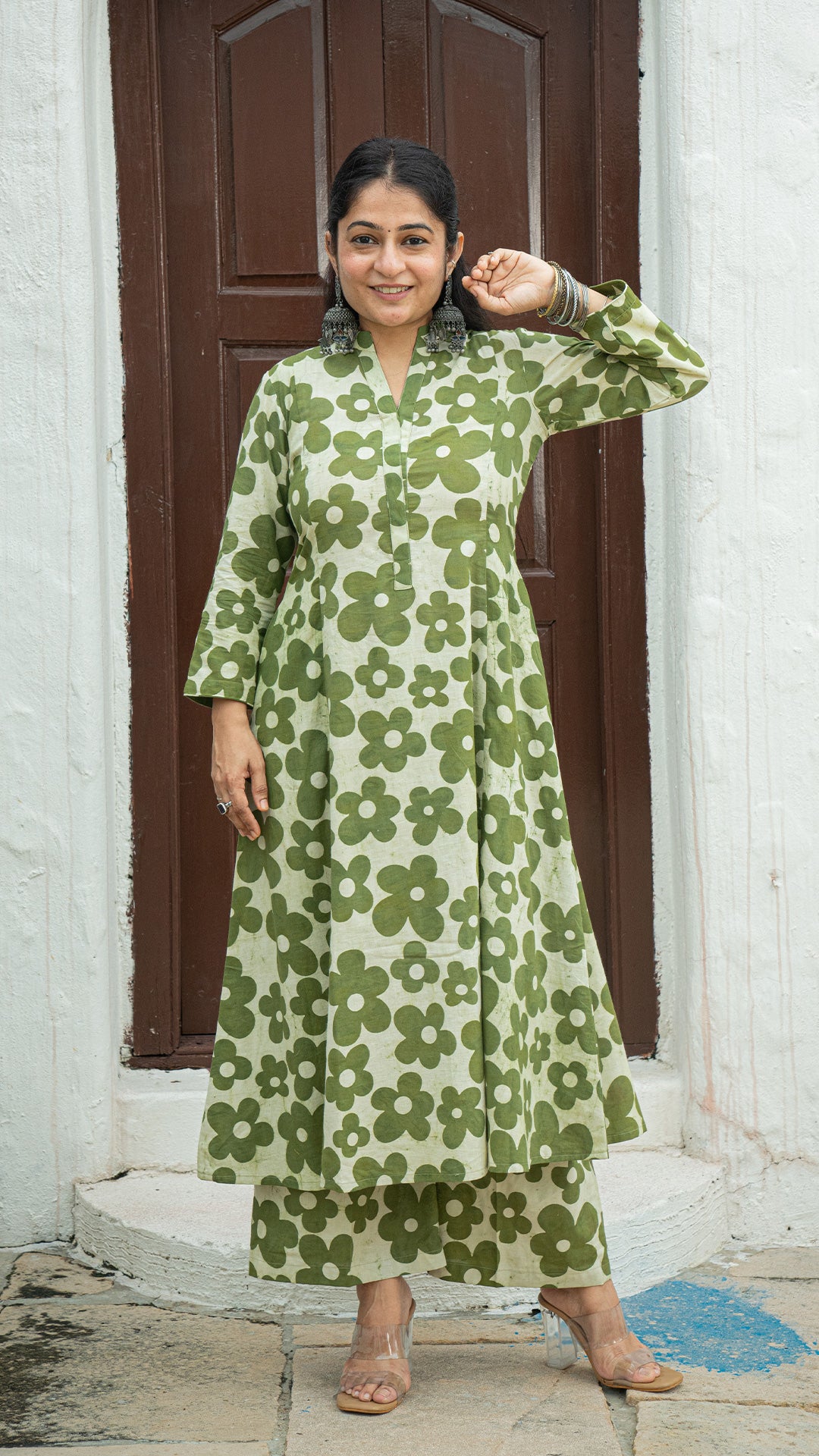 Aayal - Green Floral Kali Kurta In Cotton