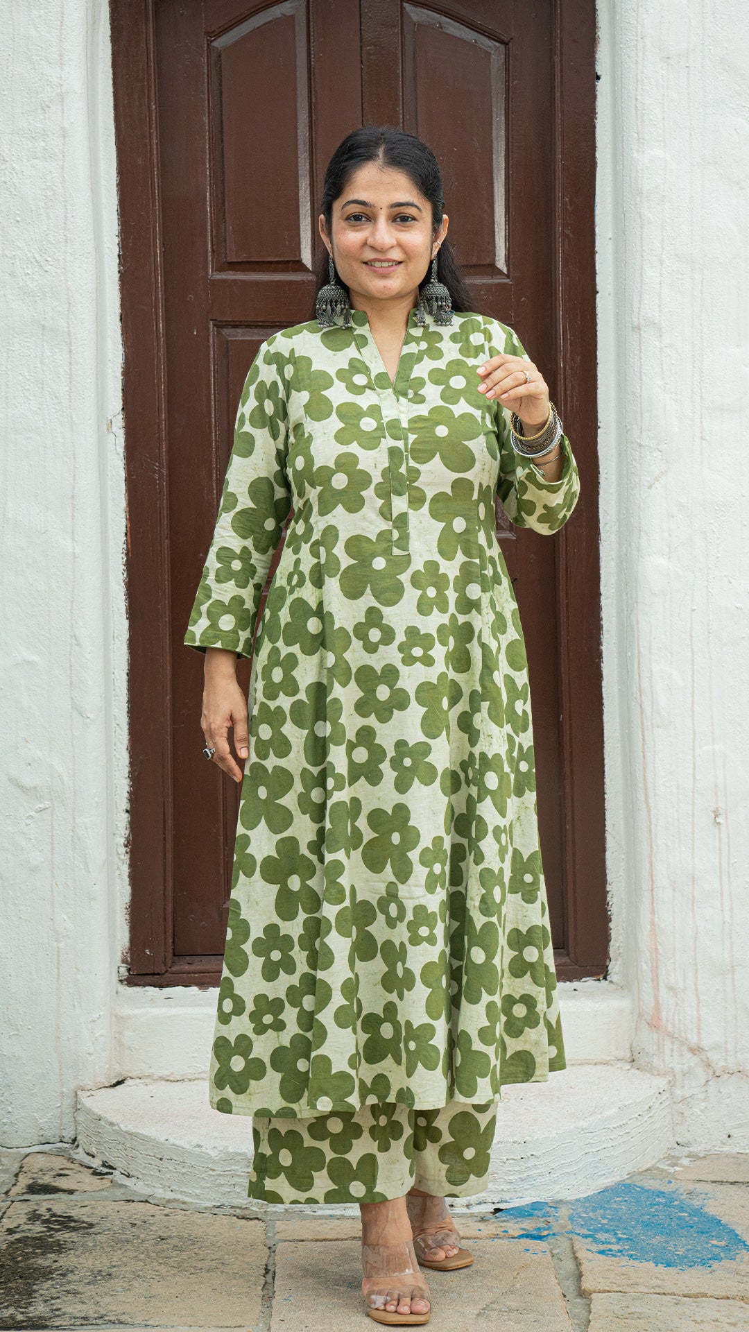 Aayal - Green Floral Kali Kurta In Cotton