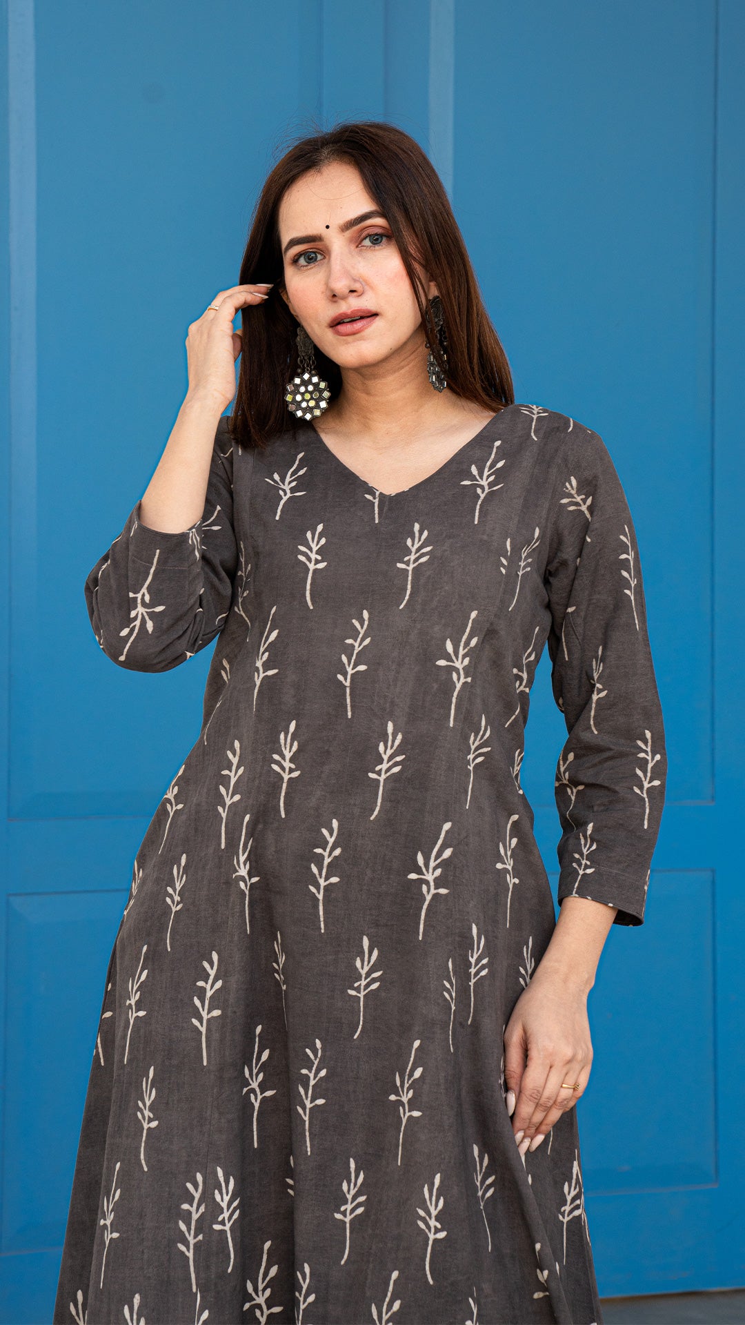 Rehana Leaf Print Hand Block Kali Cotton Kurta - Sand Grey