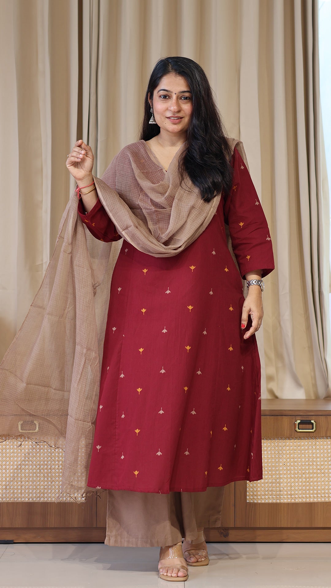 Vreya Handwoven Cotton Kurta - Maroon