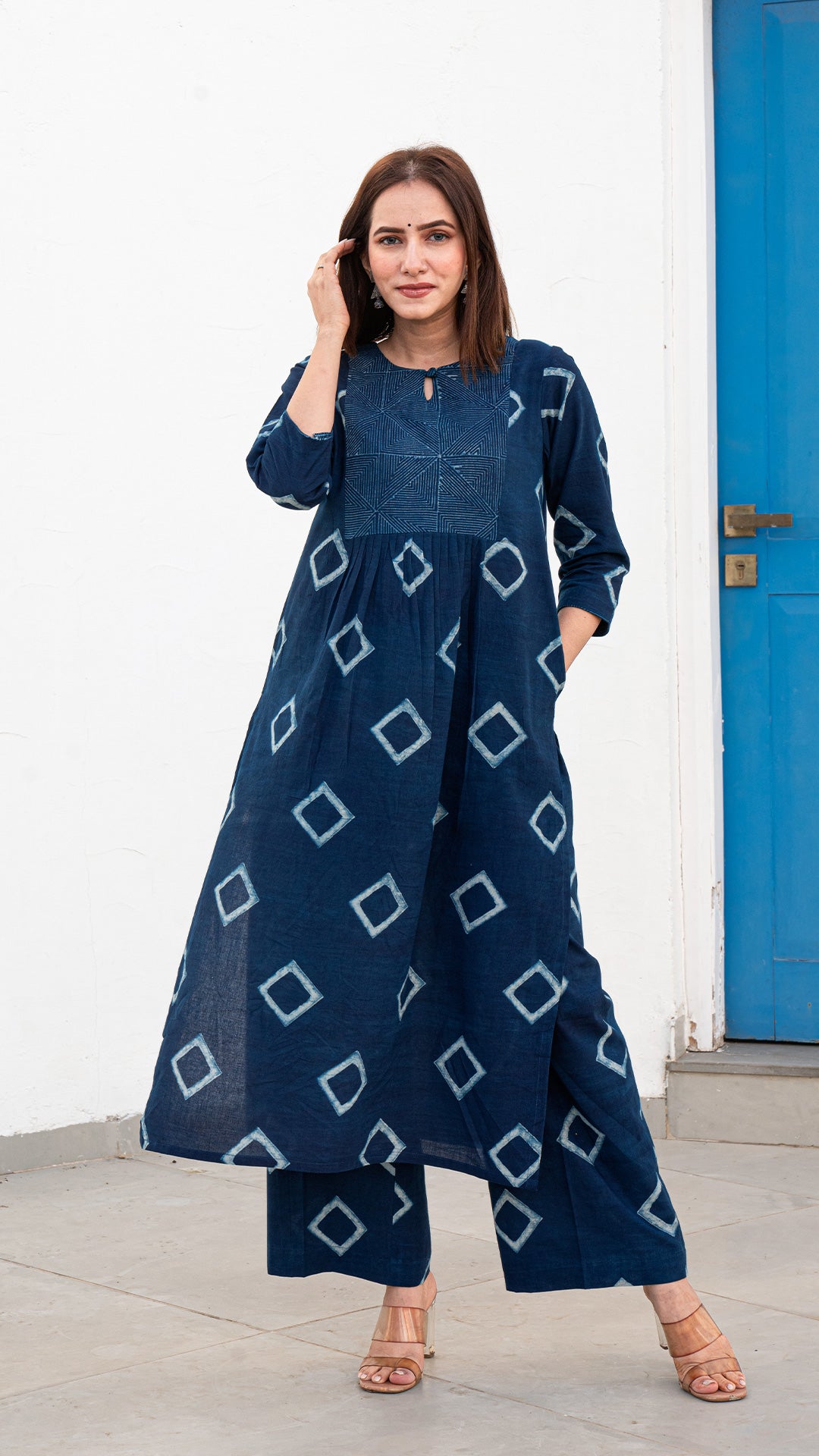 Ira Dabu Square Block Print Kurta In Indigo