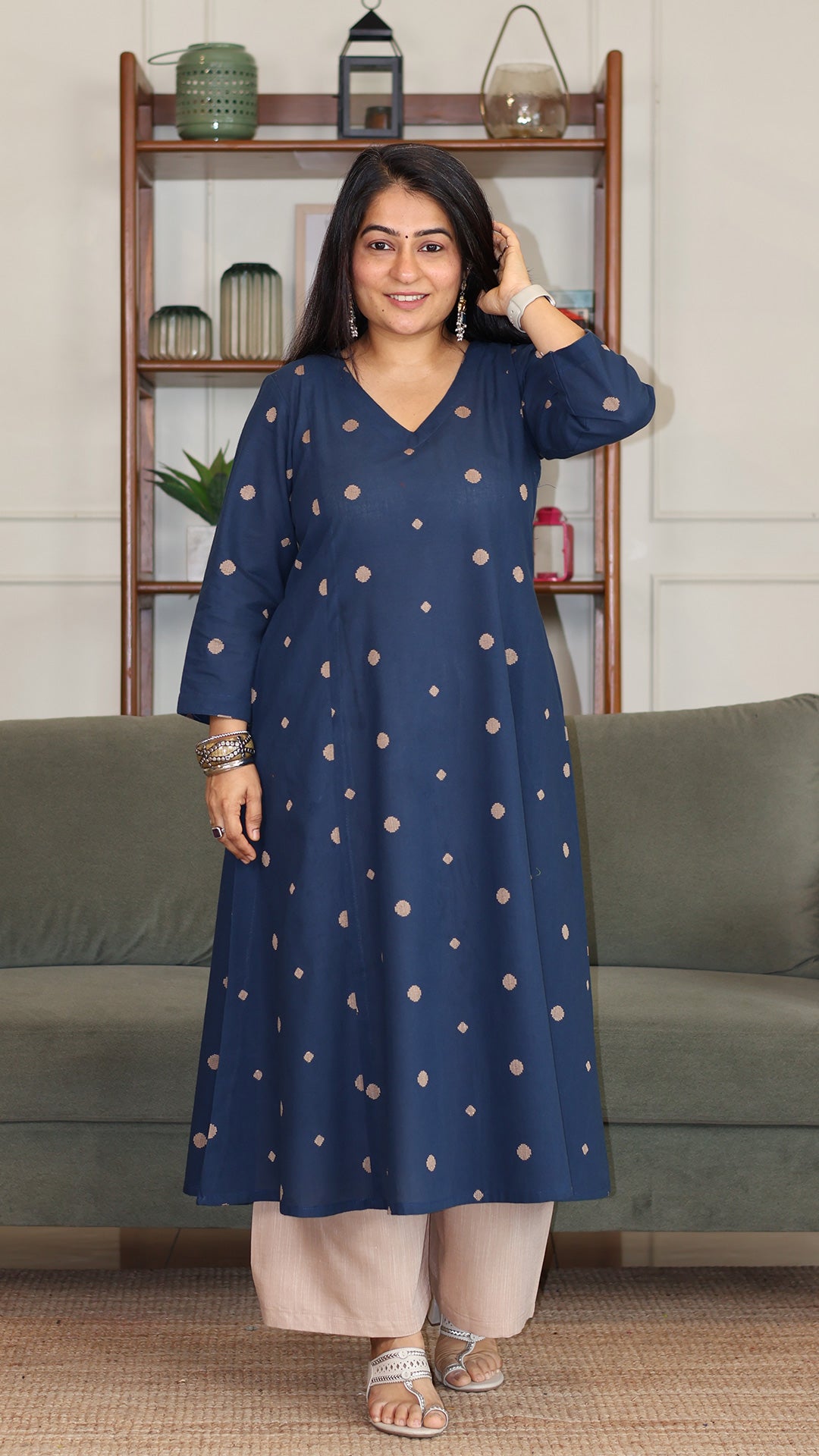 Renu Handwoven Cotton Kurta - Blue