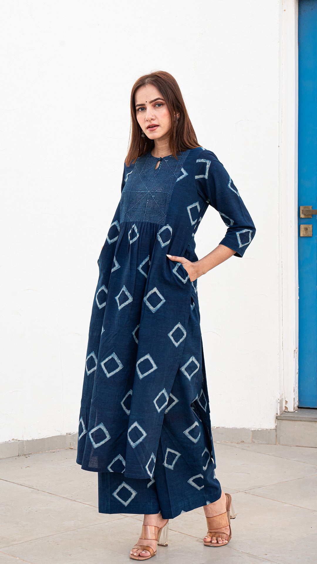 Ira Dabu Square Block Print Kurta In Indigo