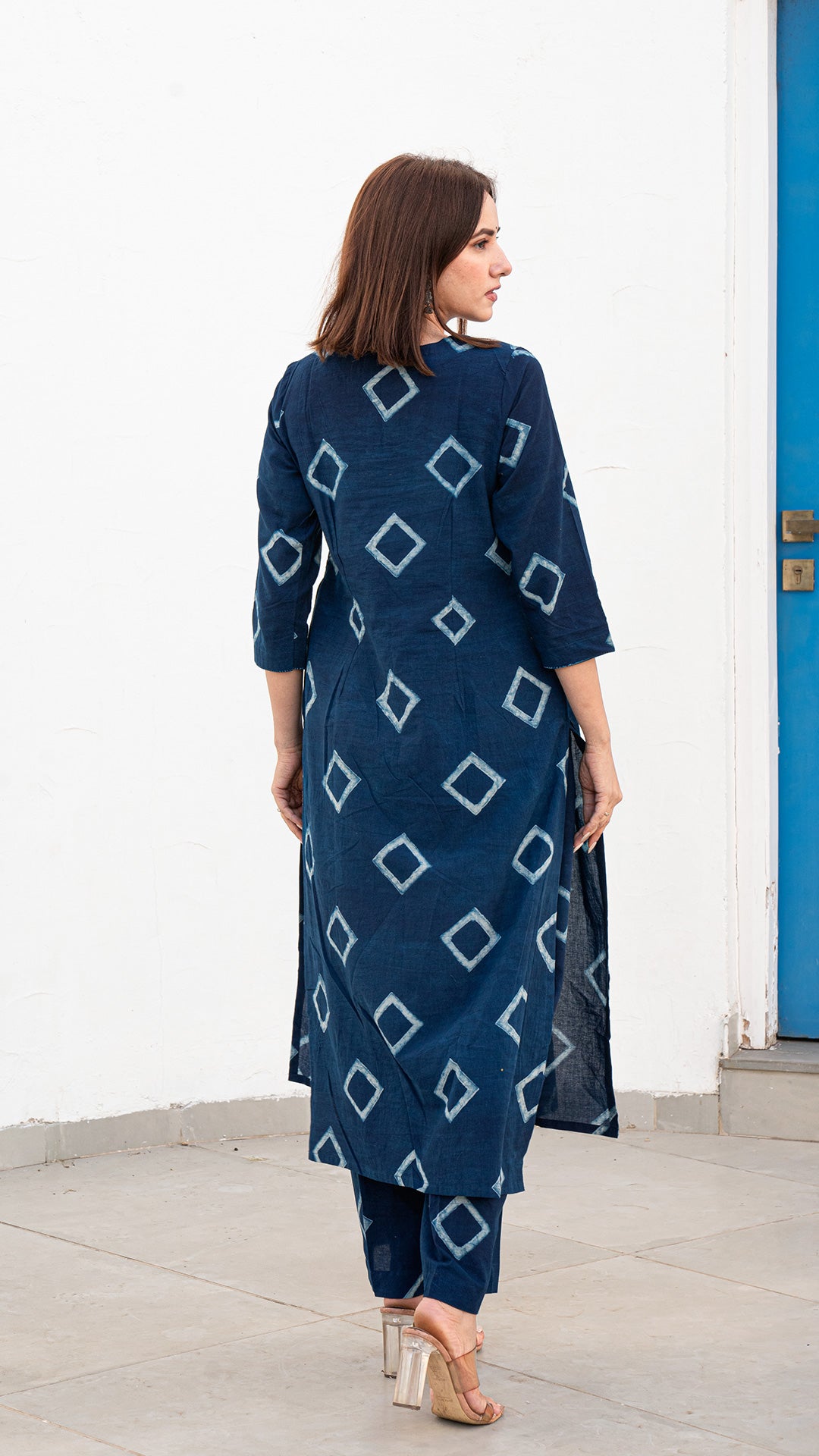 Ira Dabu Square Block Print Kurta In Indigo