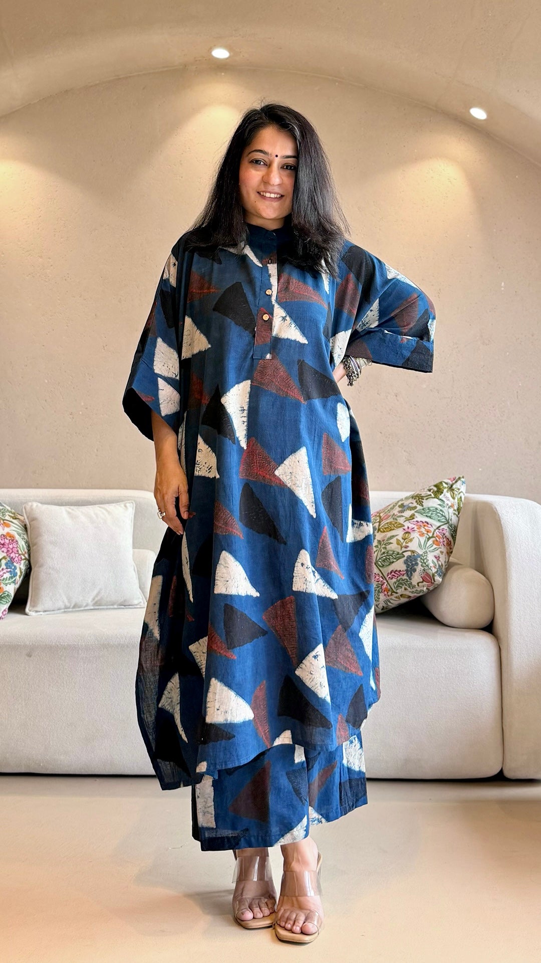 Minal Ajrakh Kaftan co-ord In Cotton - Indigo