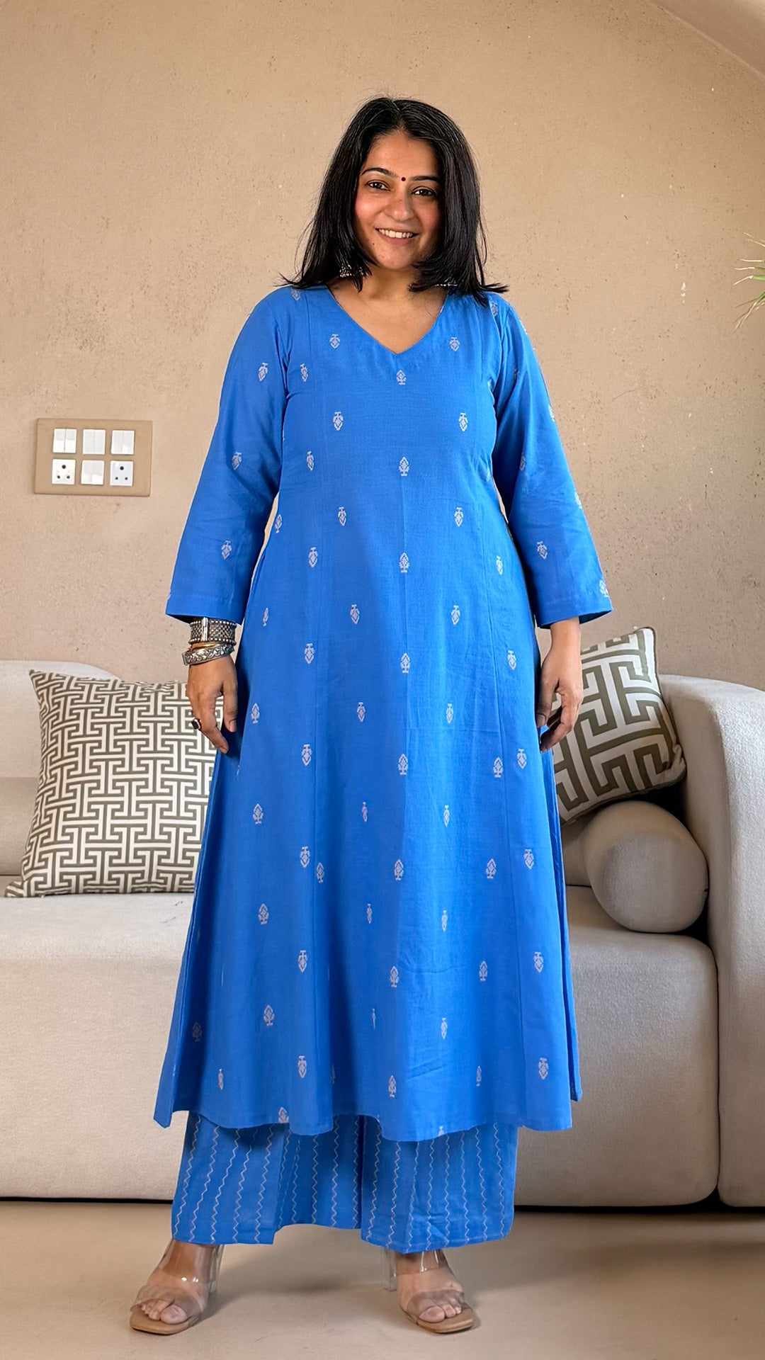 Aabha Handwoven Cotton Kurta- Light Blue