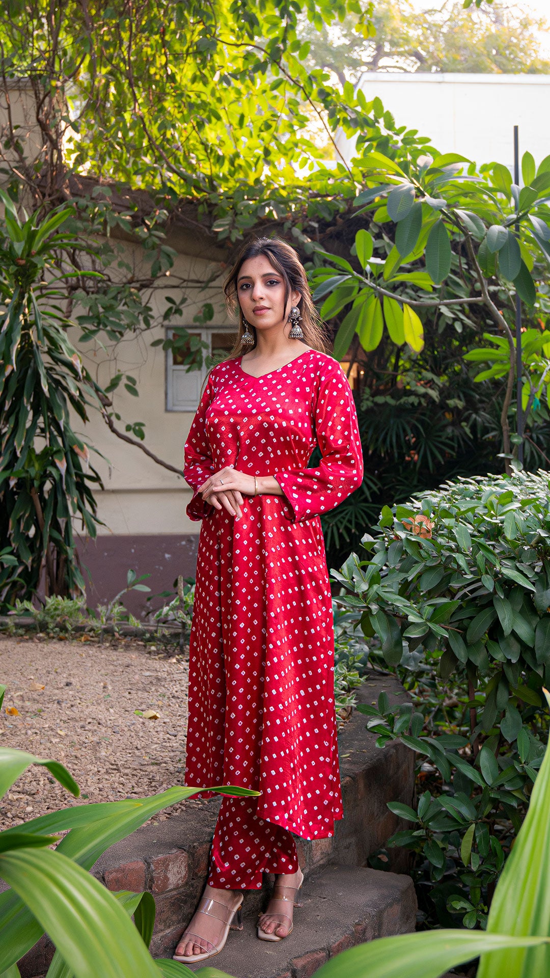 Bandhani Kali Kurta Set In Silk - Red