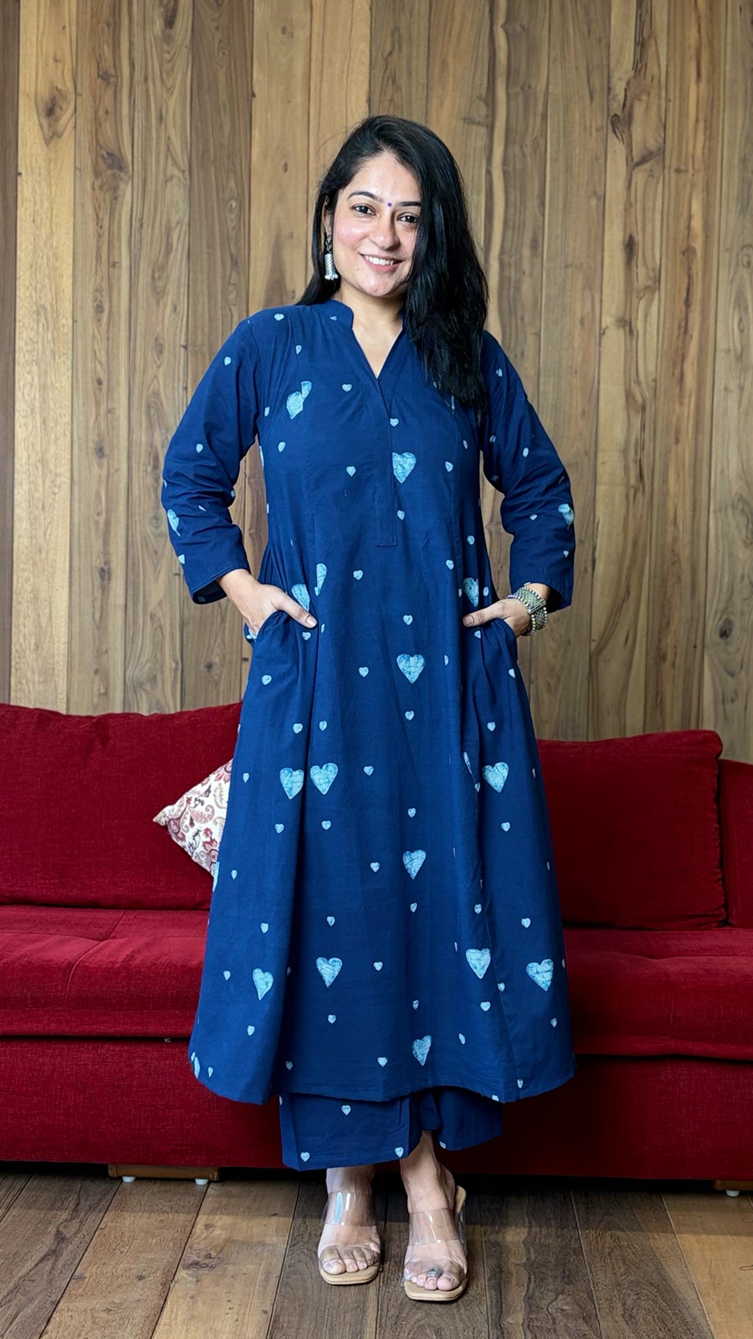 Zeesha Hearts Dabu Kali Kurta In Indigo