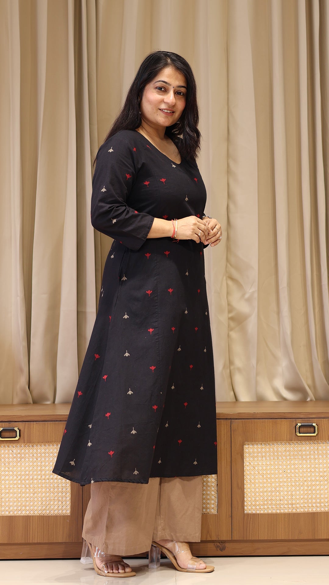 Swara Handwoven Cotton Kurta - Black